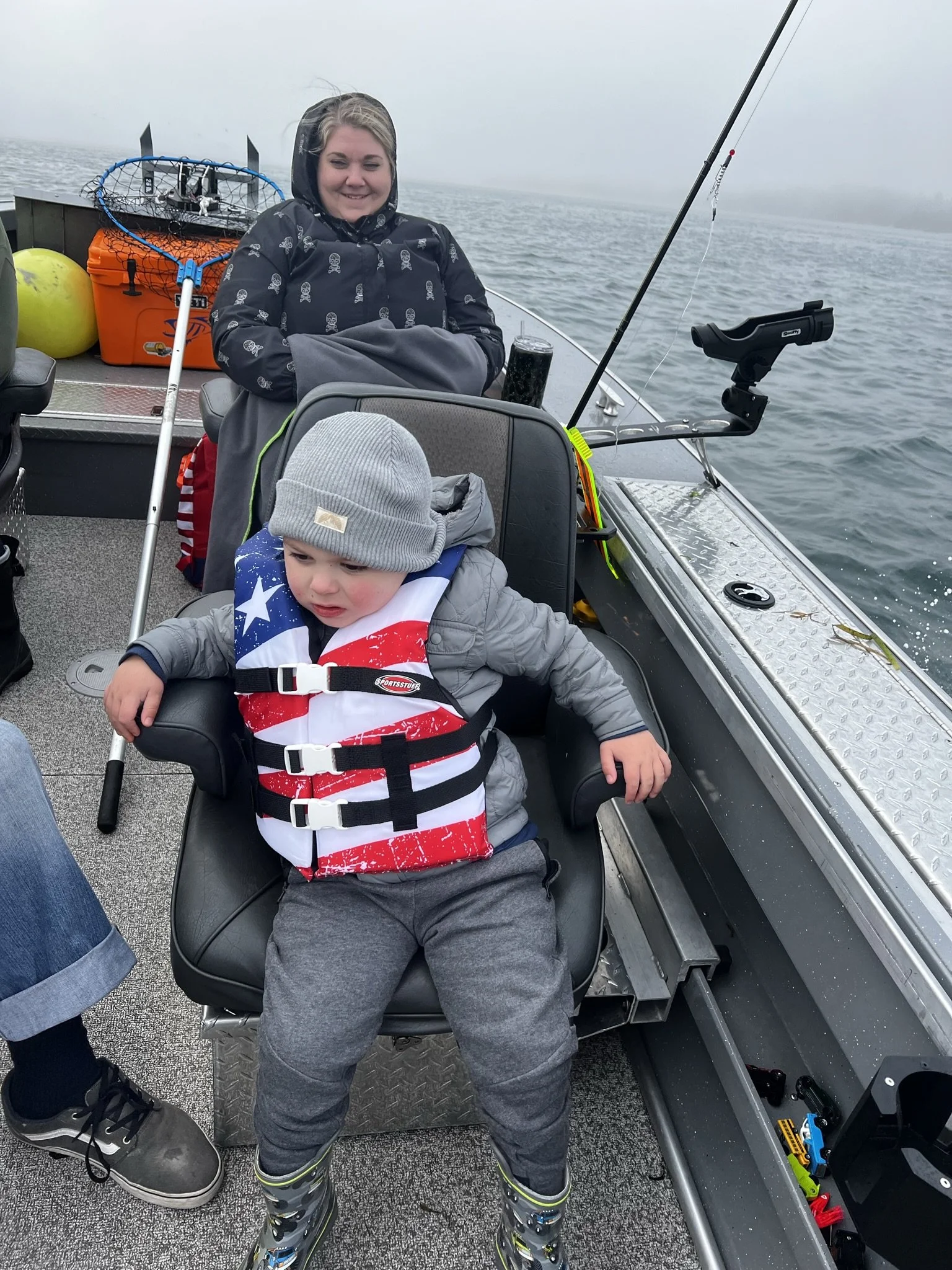 Best Fishing Guide, Salmon Guide, Steelhead Guide, Halibut Guide, Bottom Fish Guide, Rock Fish Guide, Crabbing Guide, Salmon Charter, Steelhead Charter, Halibut Charter, Bottom fish Charter, Rock Fish Charter, Crabbing Charter Tuna Guide Tuna Charter