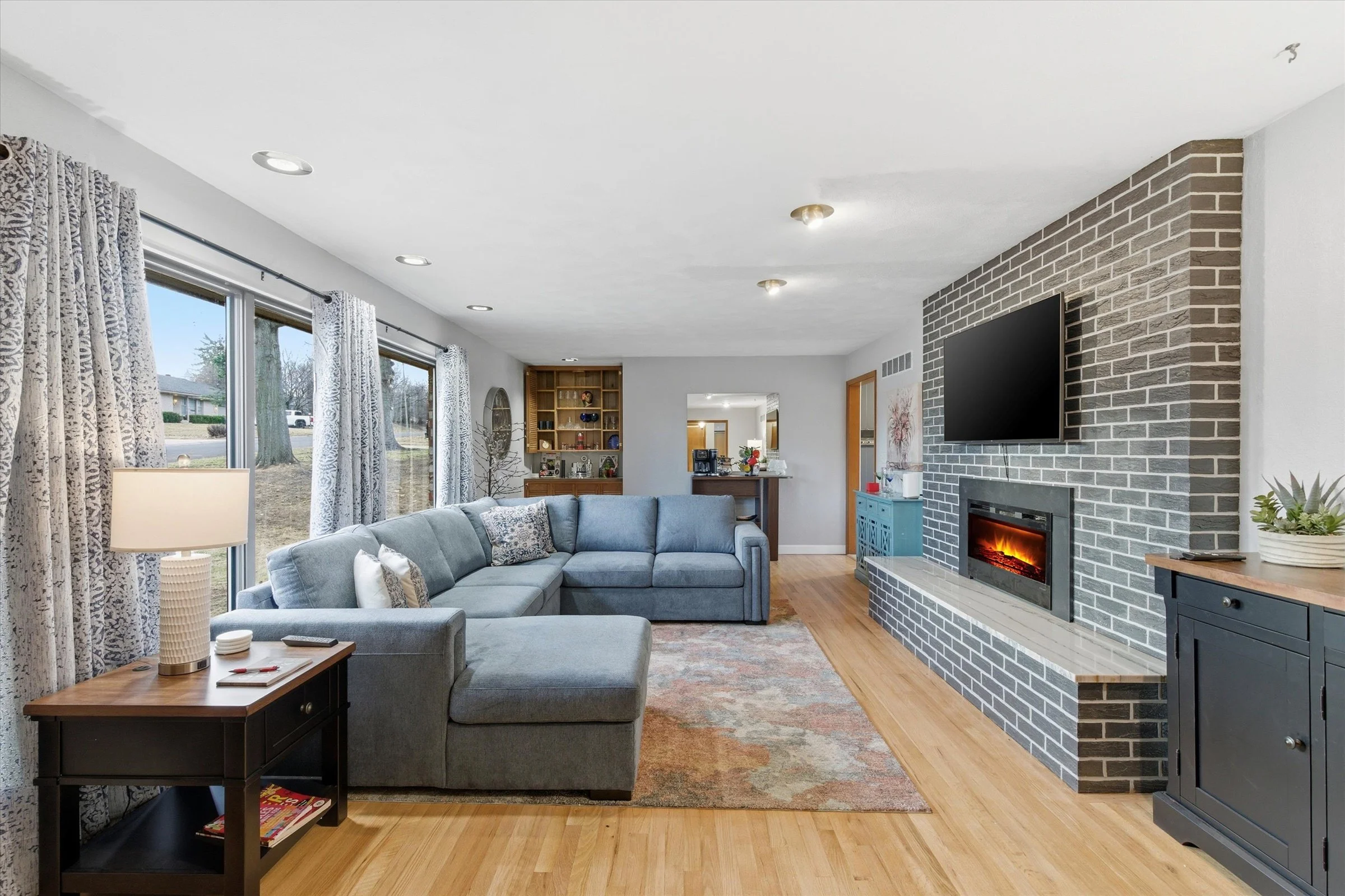 04-3804 S Woodland Ave.jpg