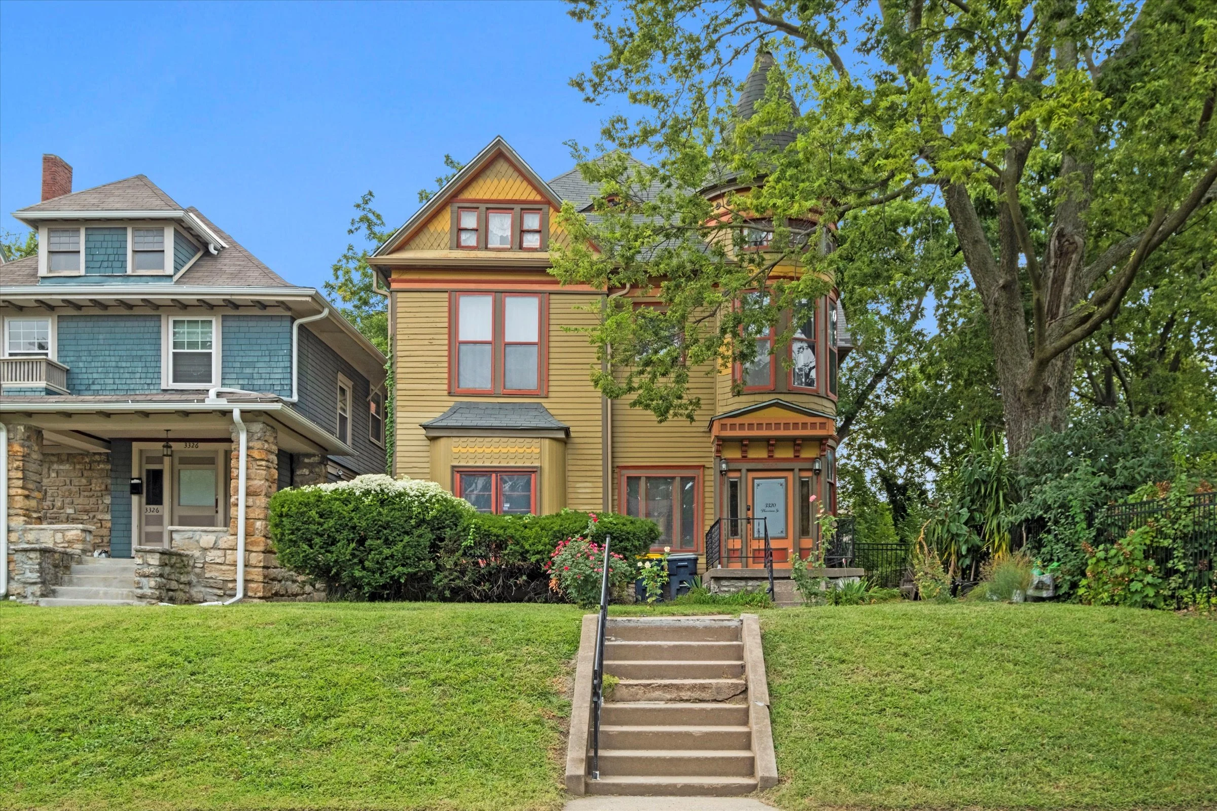01-3320 Harrison St.jpg