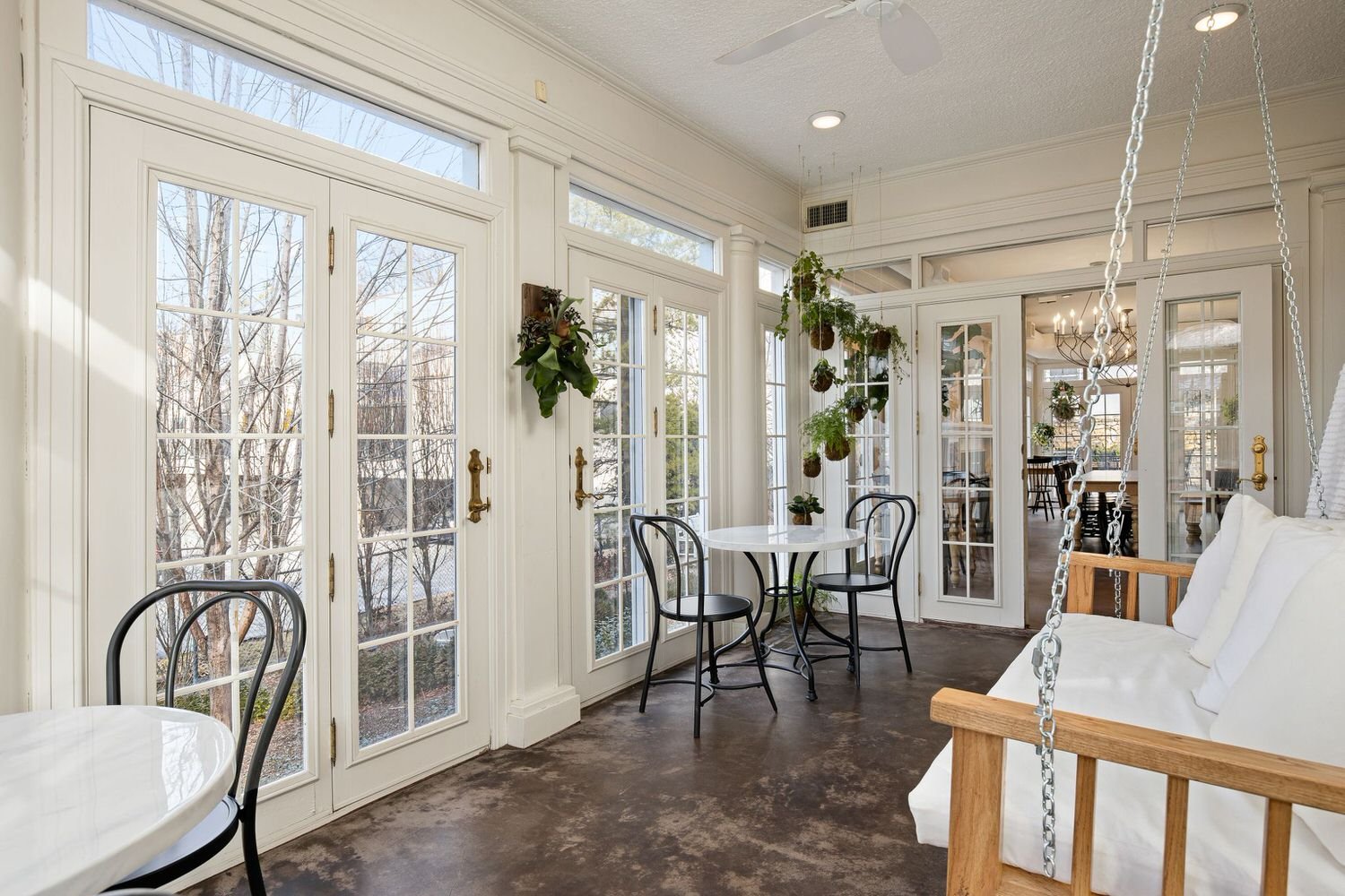 Southmoreland 116 E 46th St - 08.jpg