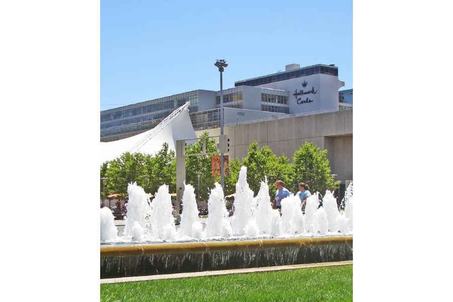 How to Plan a Perfect Day at Crown Center