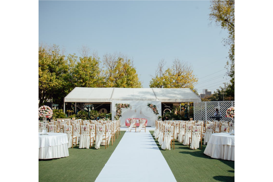 Budget Wedding Venues Kansas City: What Season Actually Saves the Most?