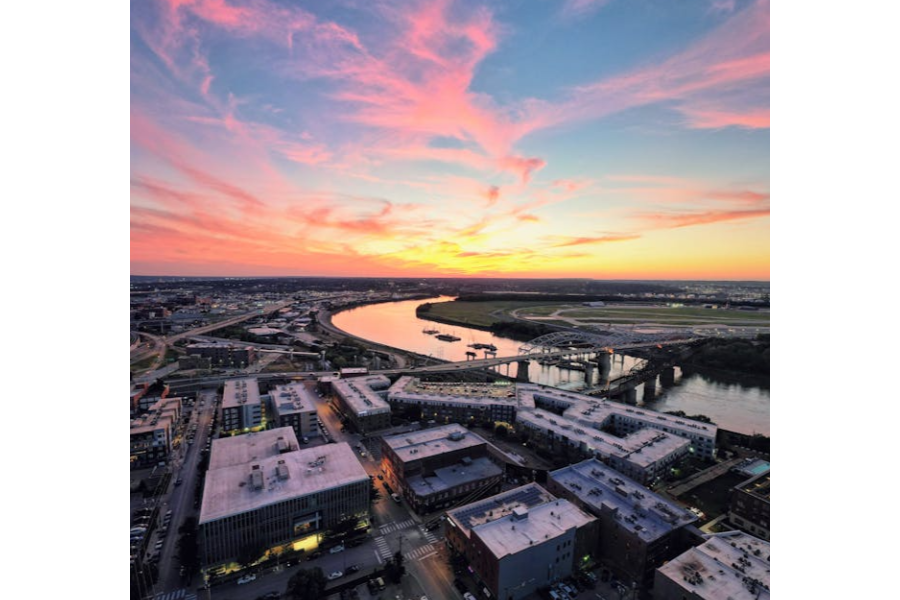 Best Neighborhoods to Stay in Kansas City During Peak Travel Months