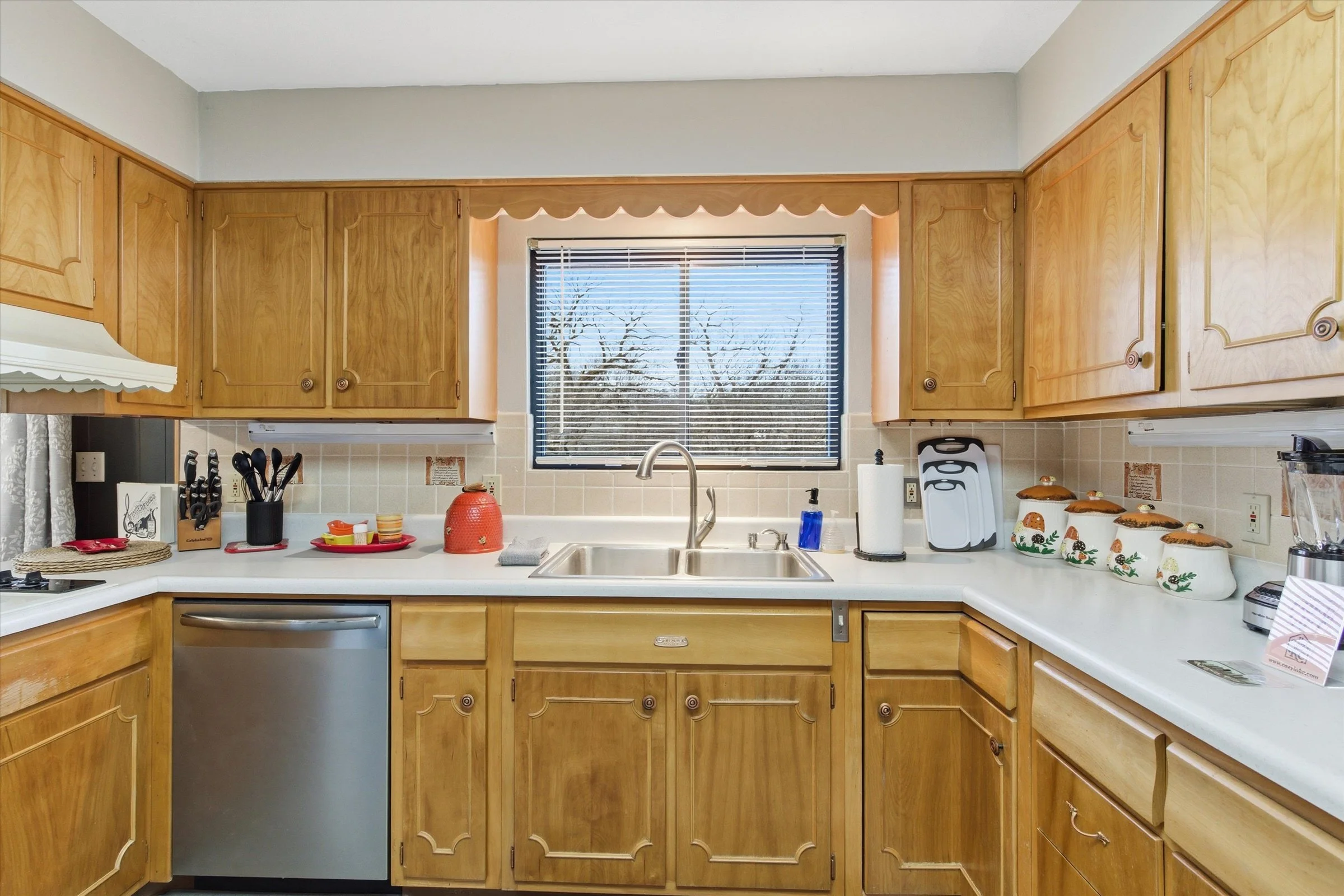 11-3804 S Woodland Ave.jpg