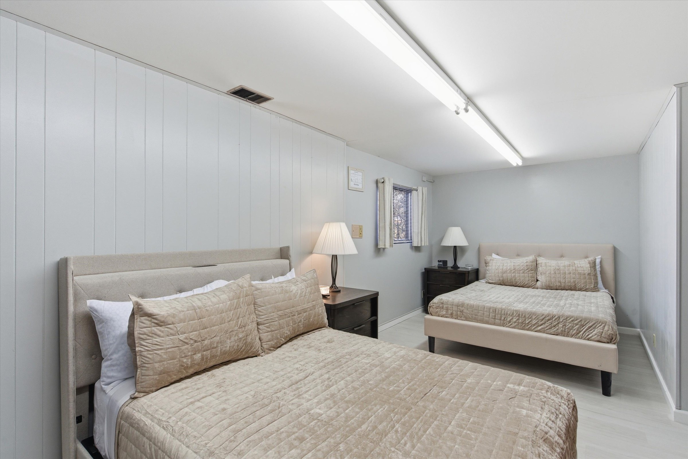 42-3804 S Woodland Ave.jpg