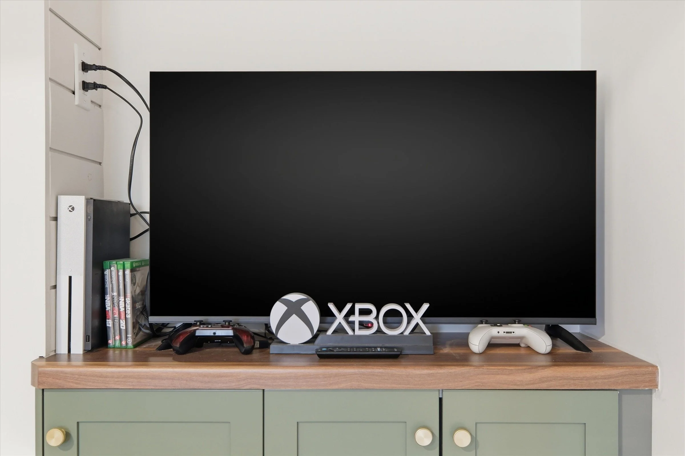 38-9905 W 60th Terrace.jpg