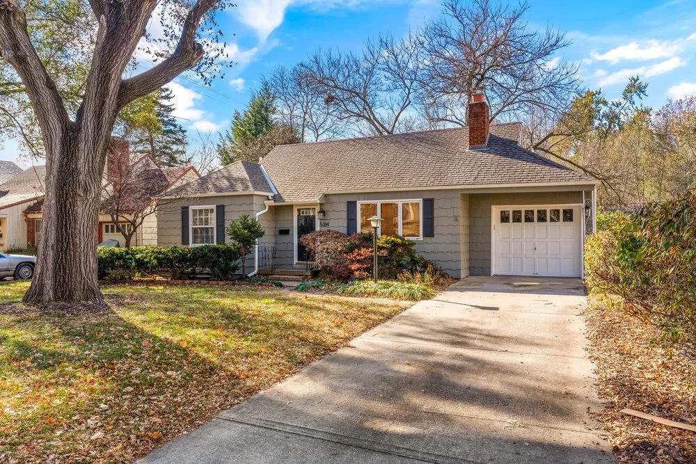 Stay in Roeland Park at The Checkmate — Cozy in KC | Quality Vacation ...