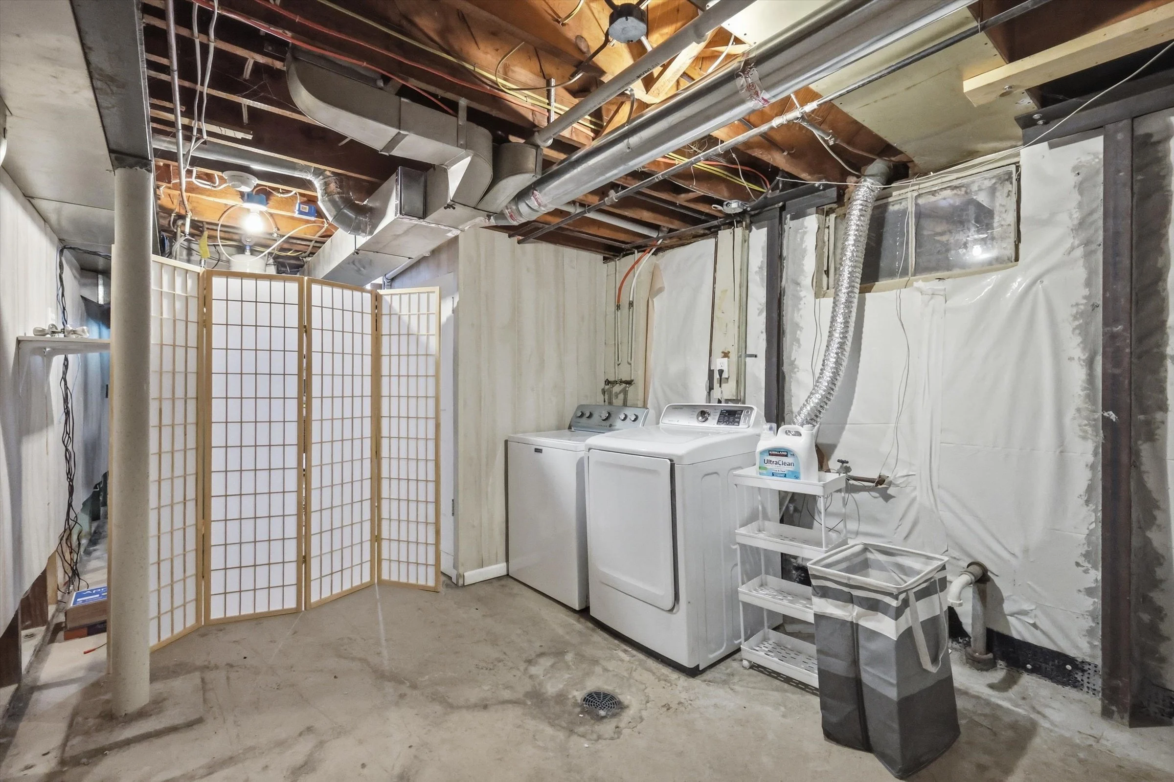 28-110 E Sweeney Blvd.jpg
