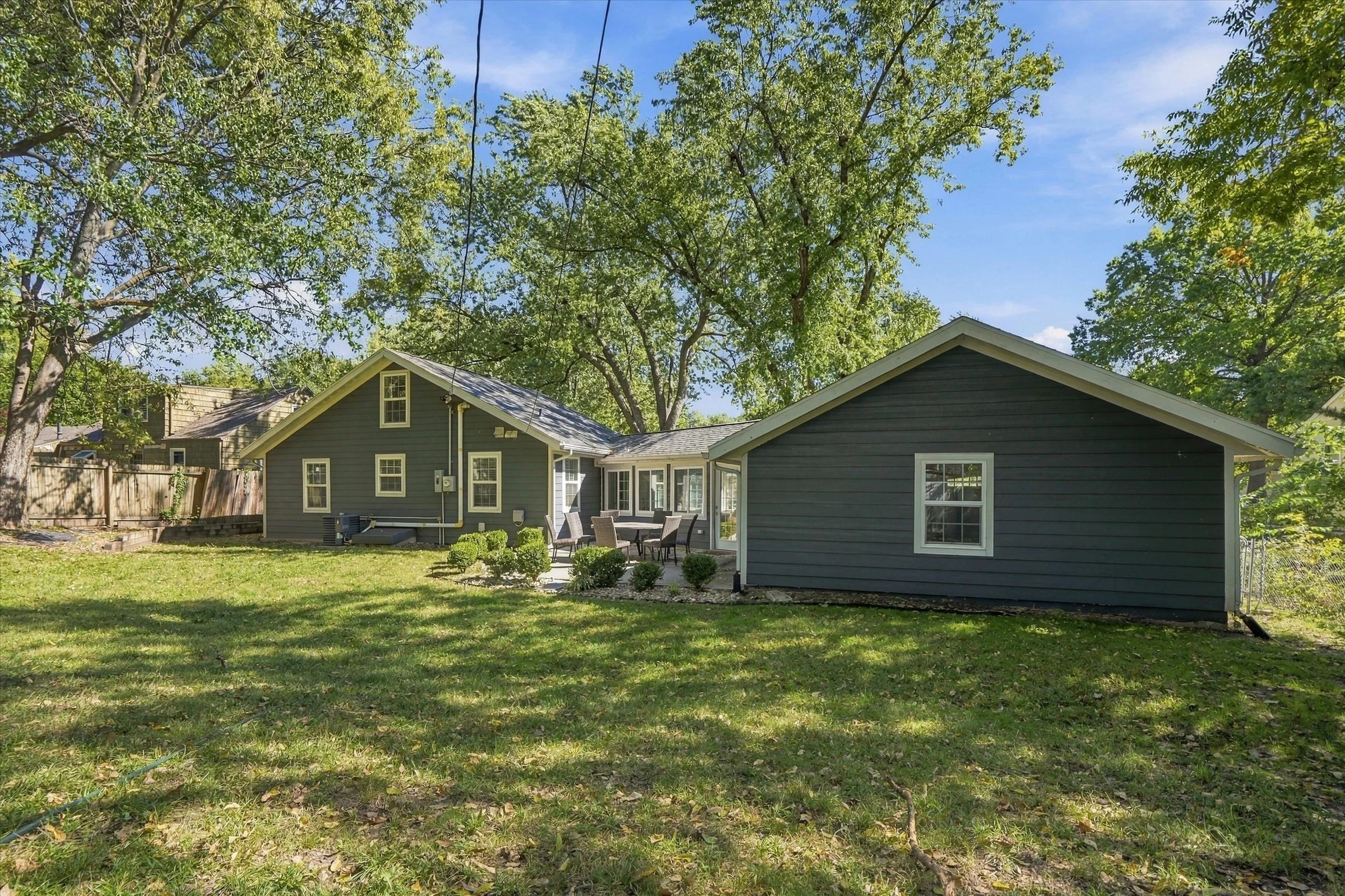 11-5340 Outlook St.jpg
