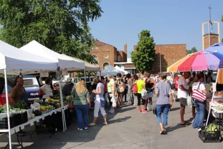 Snapshot of Luxury Green Rentals With Farmers Markets