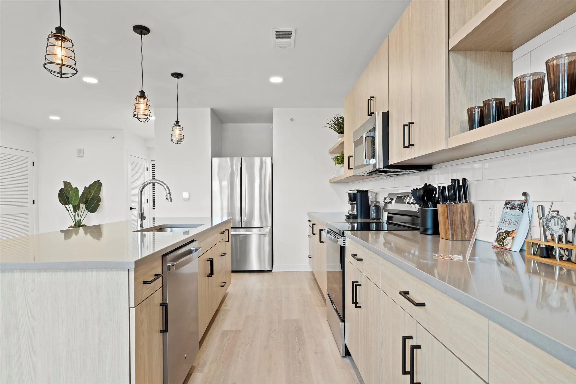 08-3008 buchanan way.jpg