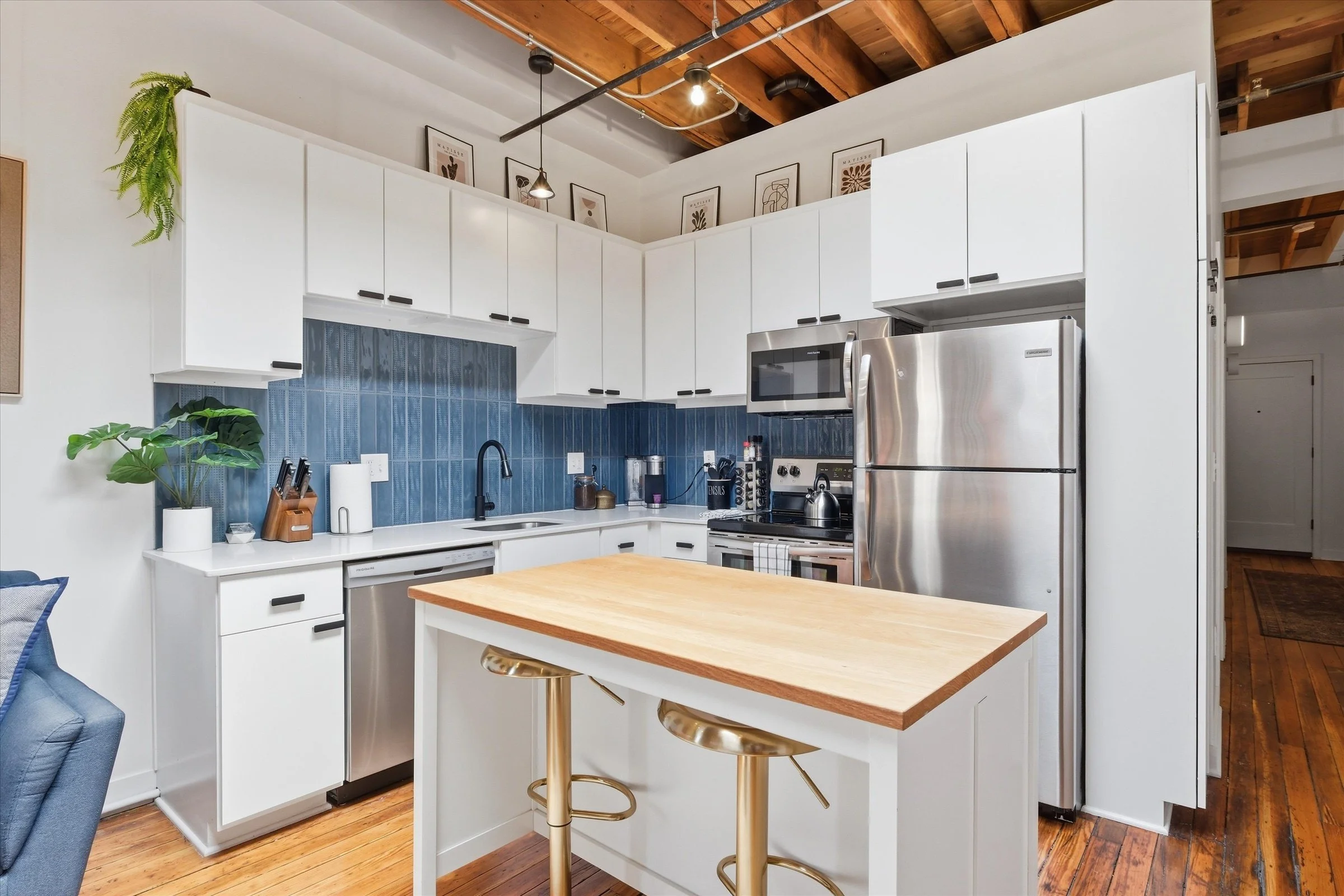 Oak St 3 Cozy in KC Crossroads Rental (10).jpg