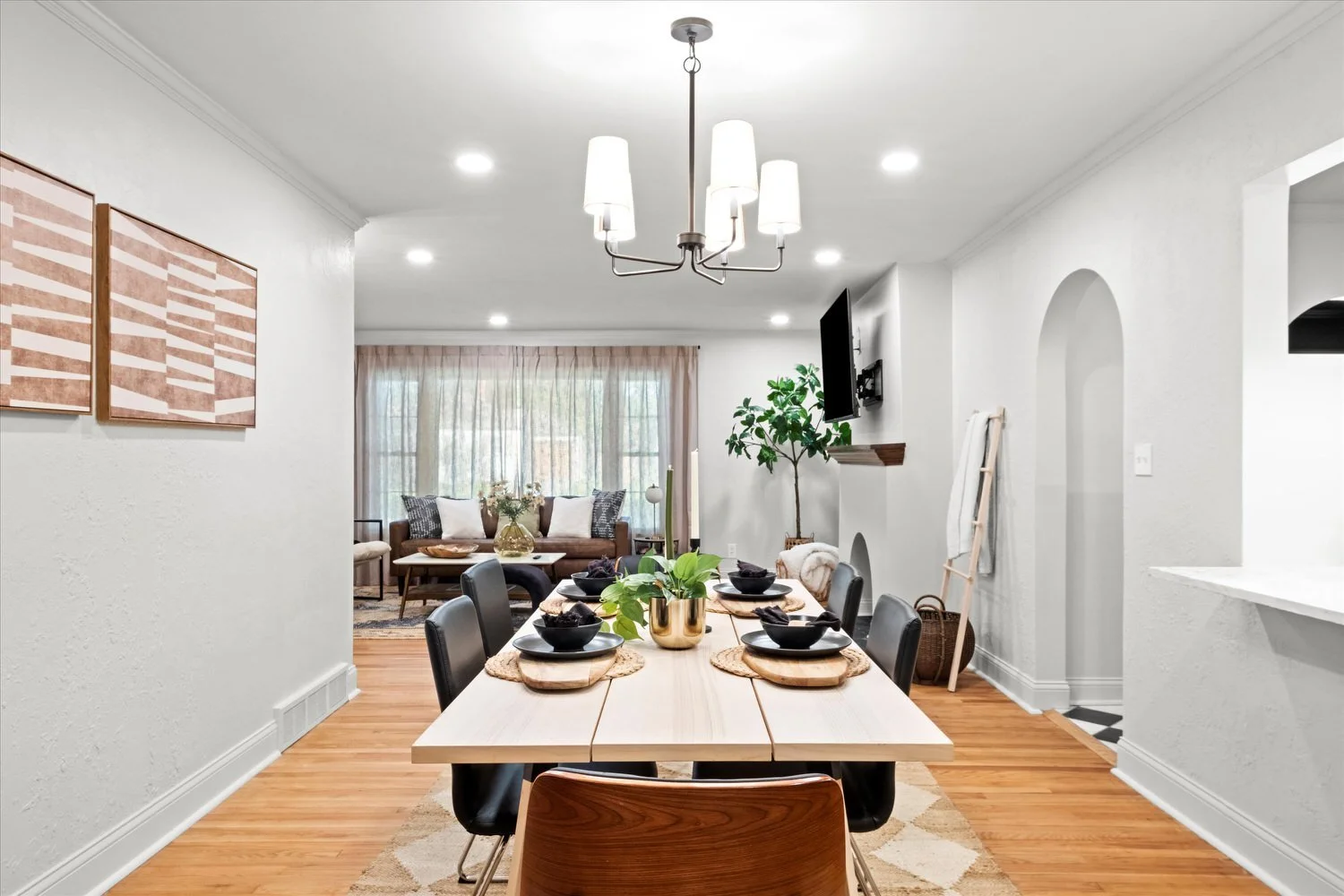 18-5527 Glenwood St.jpg