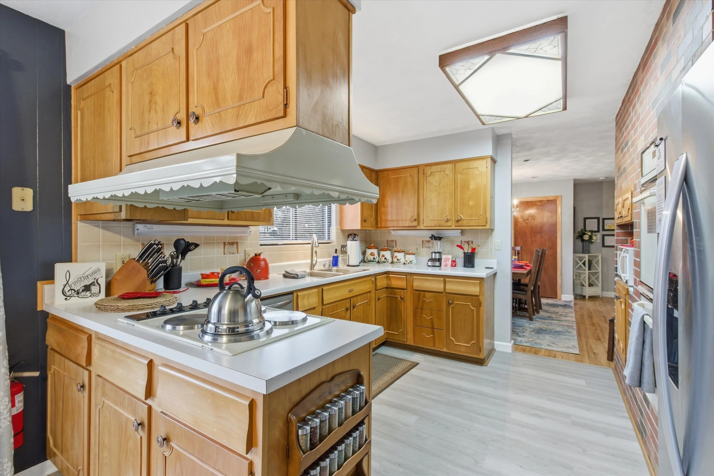 10-3804 S Woodland Ave.jpg