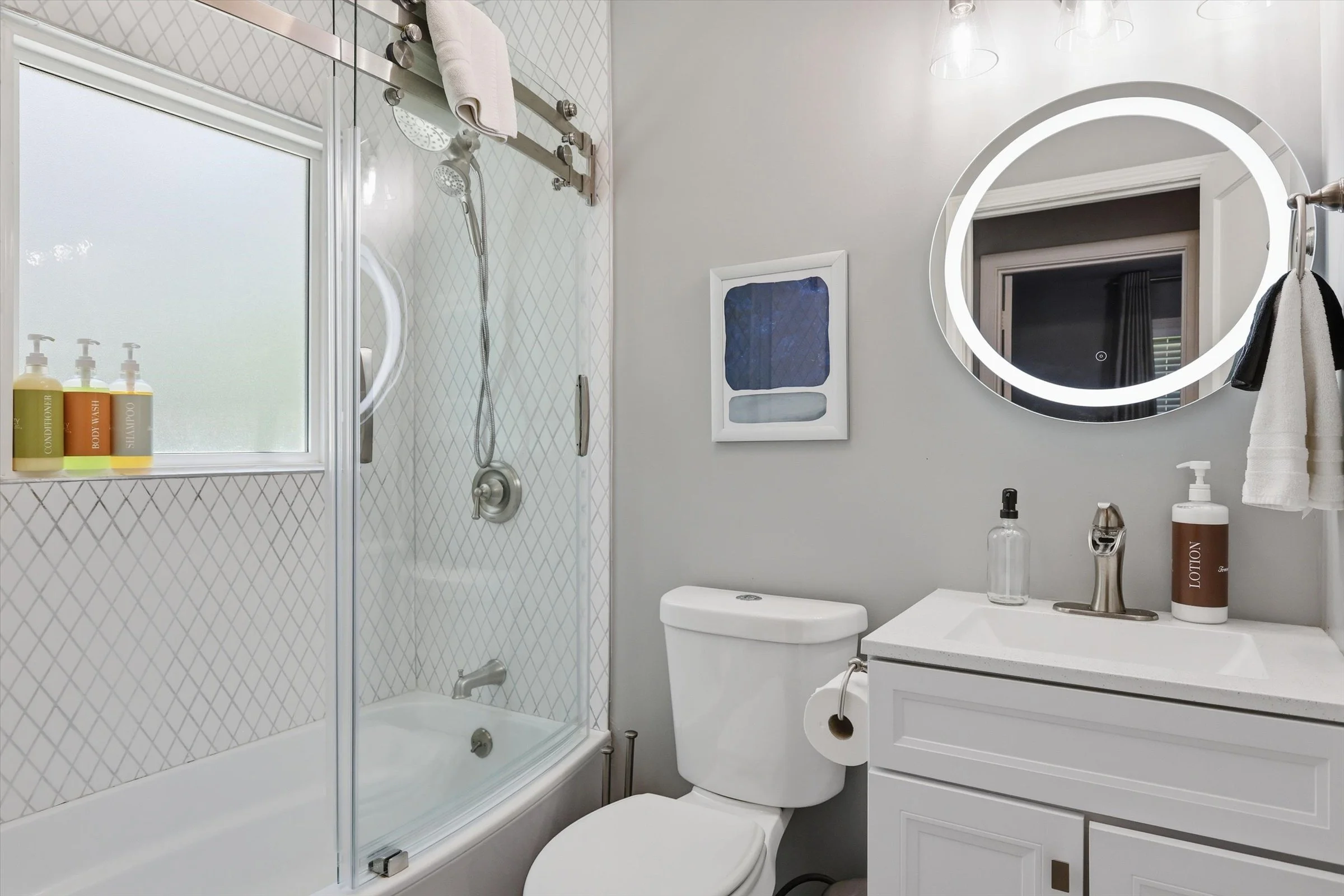 22-110 E Sweeney Blvd.jpg