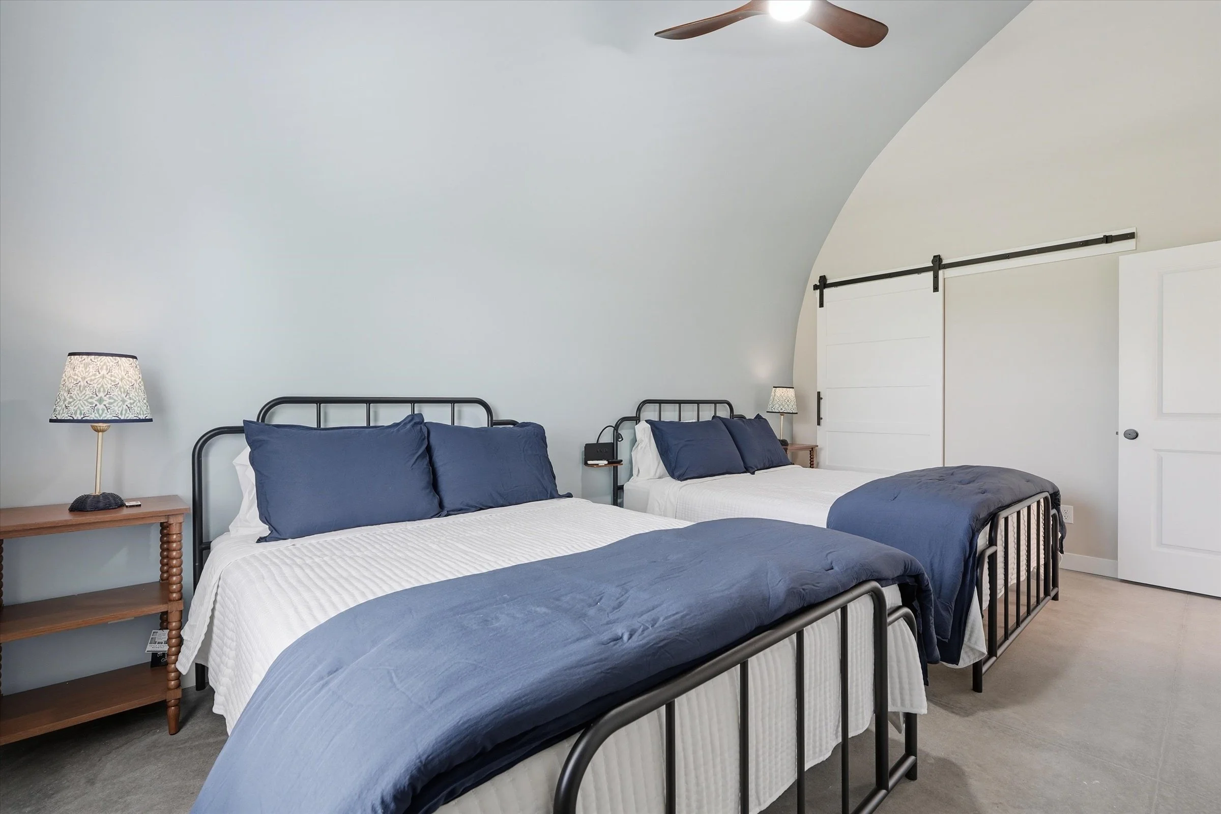 Hangar 1 and 2 Cozy in KC Airbnb VRBO Pleasant Hill (48).jpg