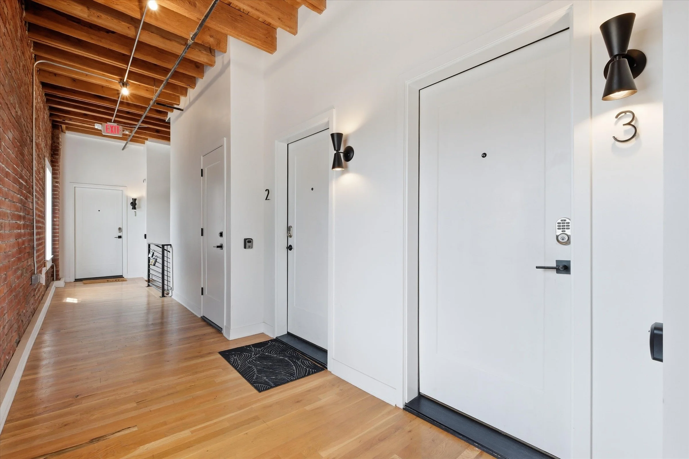 Oak St 3 Cozy in KC Crossroads Rental (1).jpg