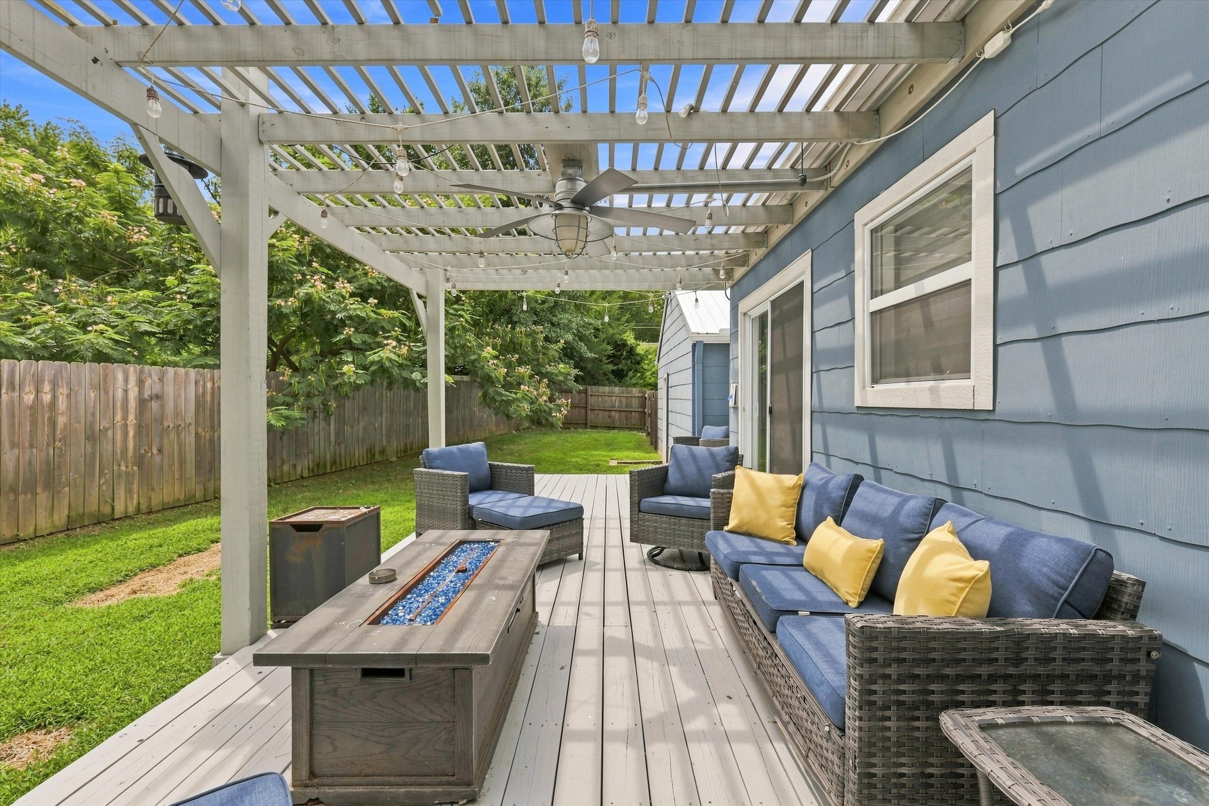 5-110 E Sweeney Blvd.jpg
