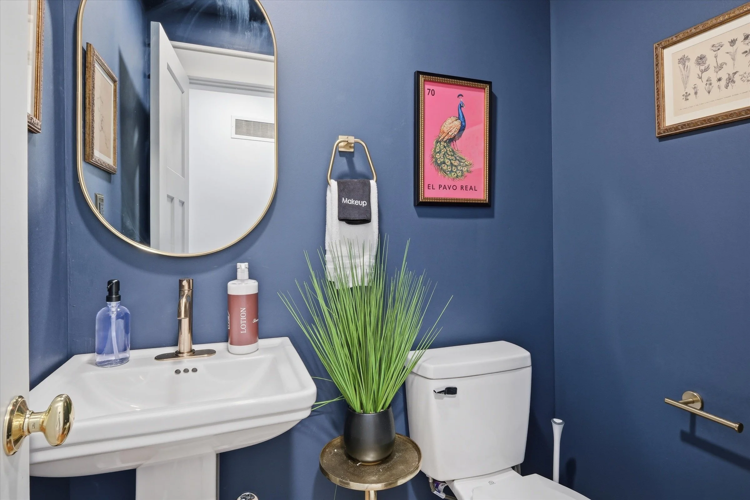 22-9905 W 60th Terrace.jpg