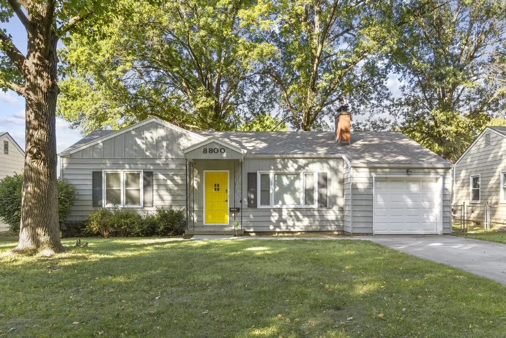 Stay at the Waldo Escape — Cozy in KC Cozy, comfortable and quality