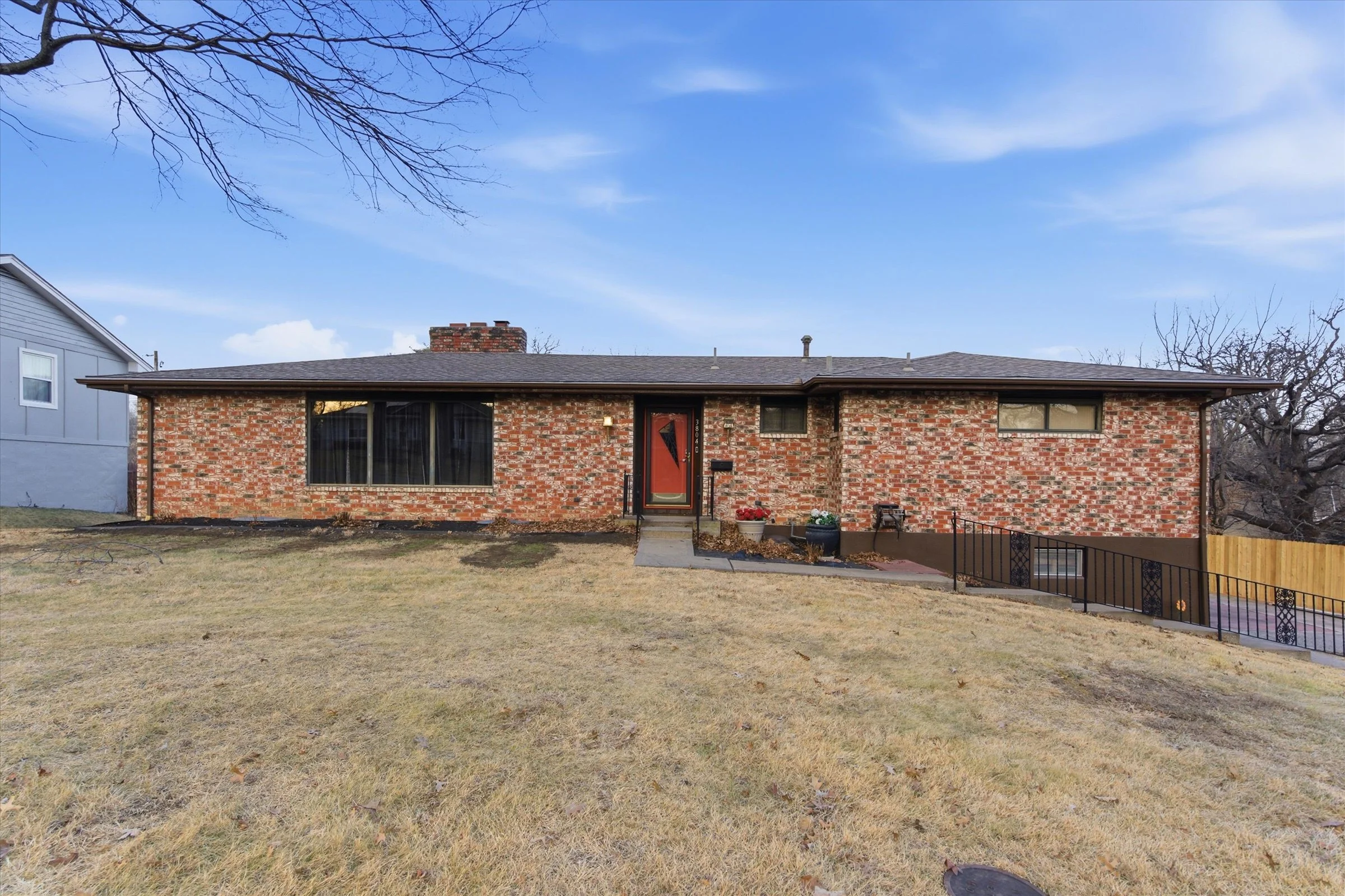 01-3804 S Woodland Ave.jpg