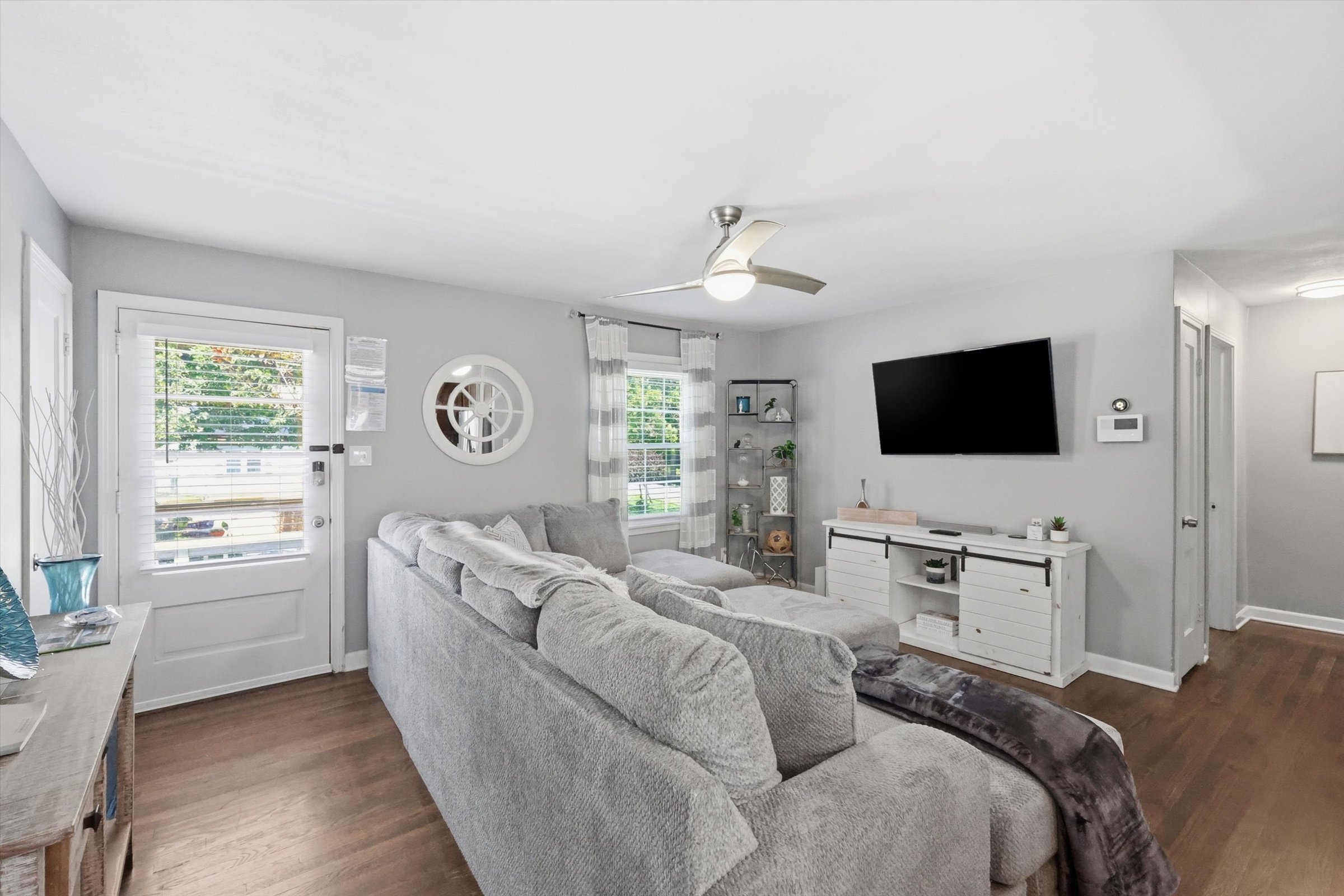 05-110 E Sweeney Blvd.jpg