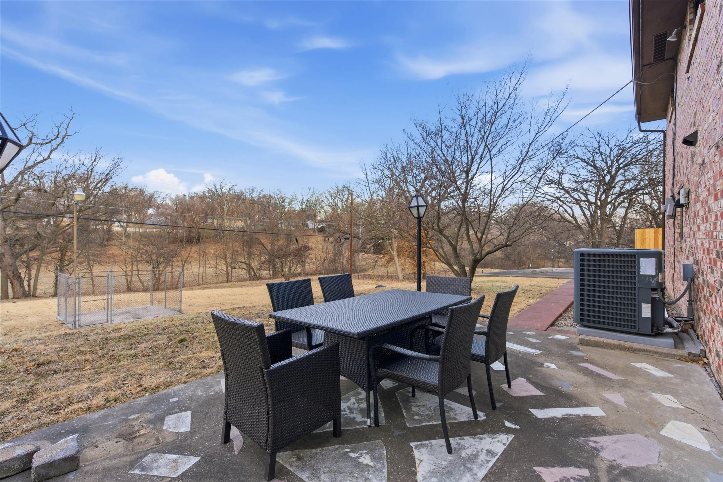 57-3804 S Woodland Ave.jpg