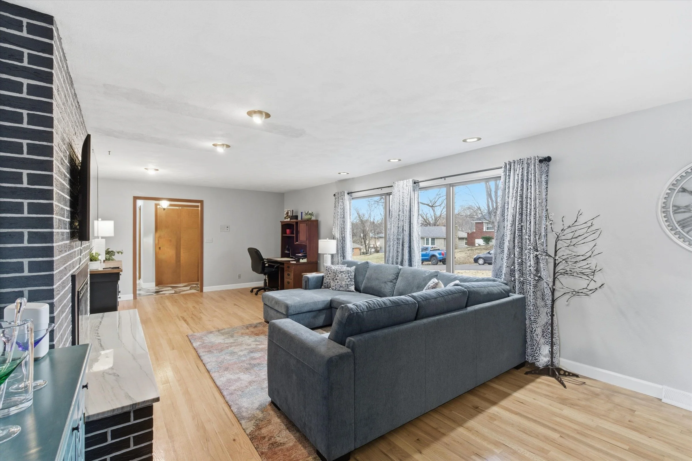 08-3804 S Woodland Ave.jpg