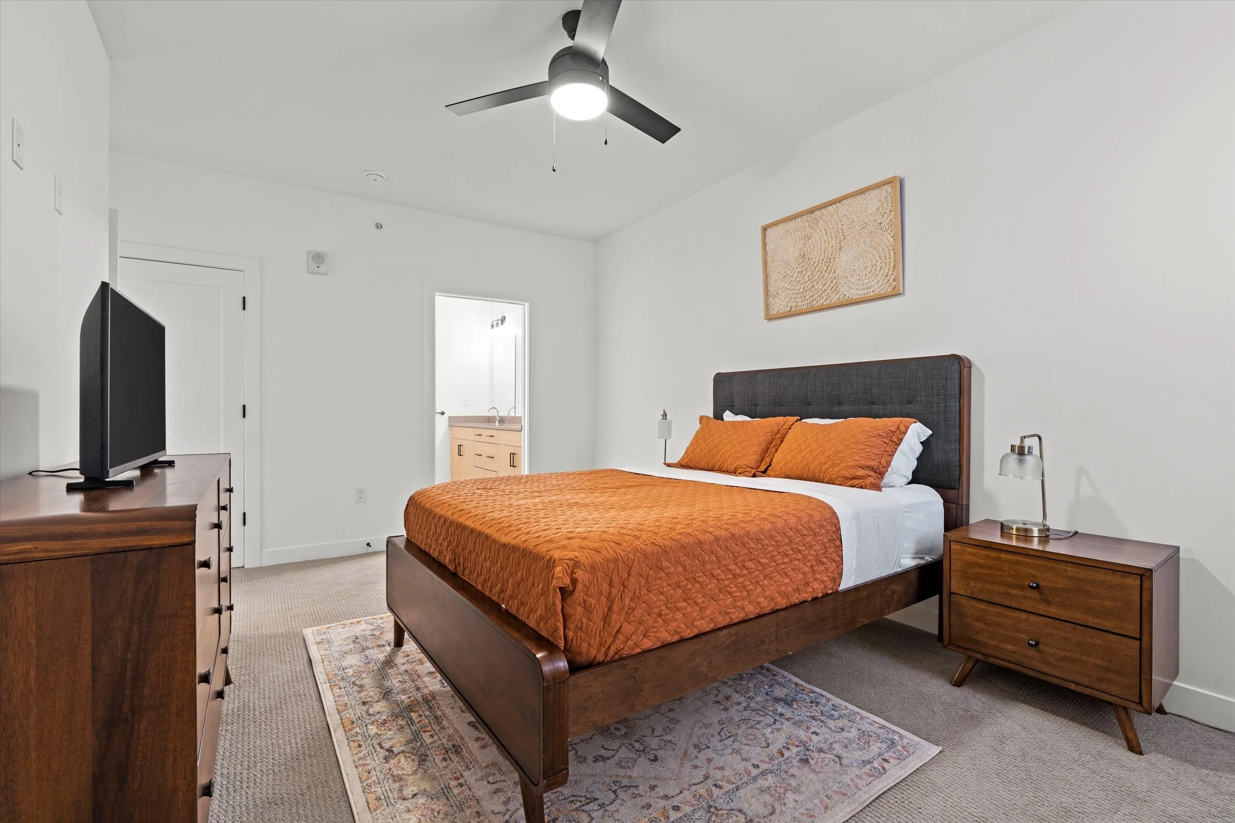 22-3008 buchanan way.jpg