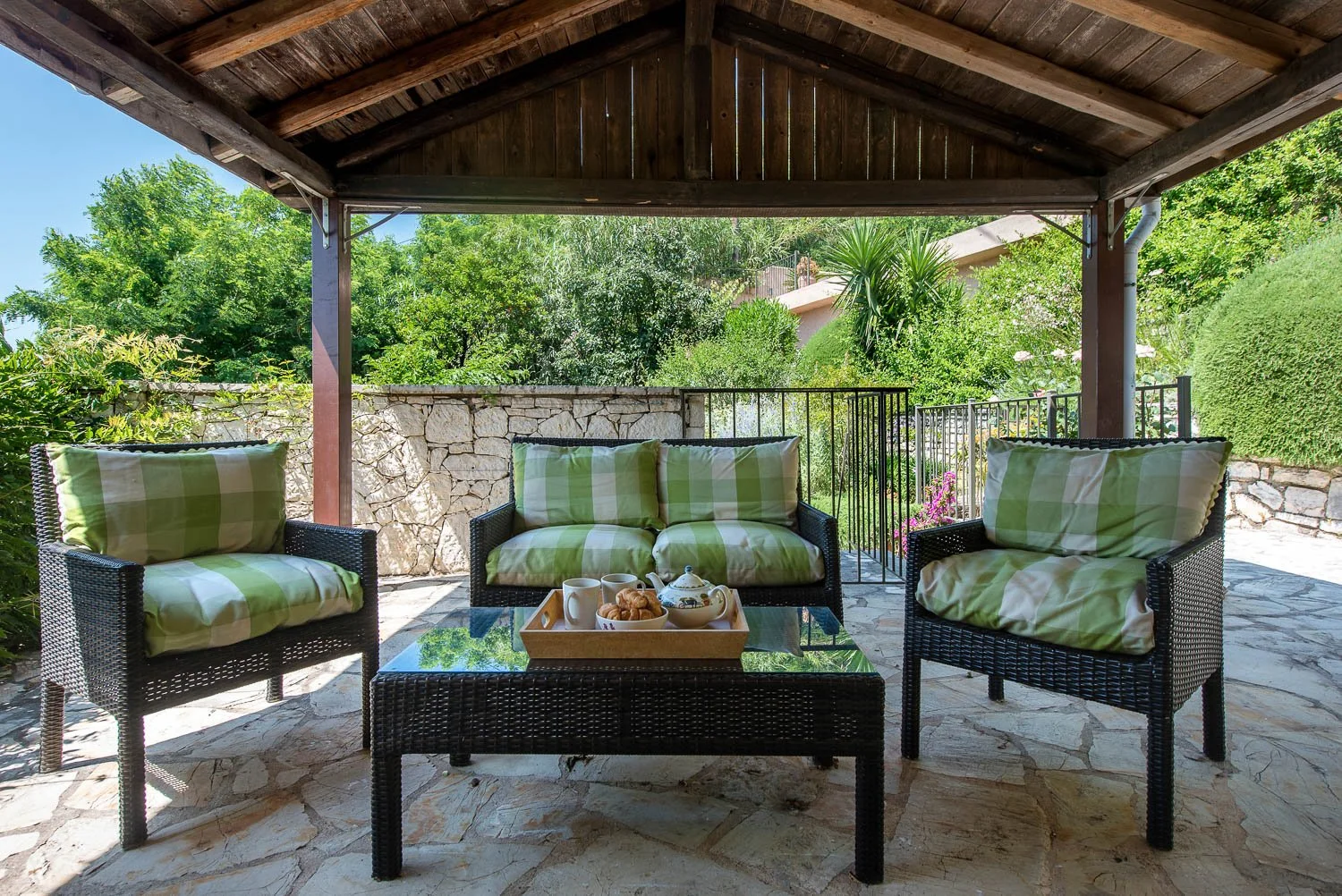 Villa_Sarakinatika_Sinies_Corfu_Greece (14)-Web.jpg
