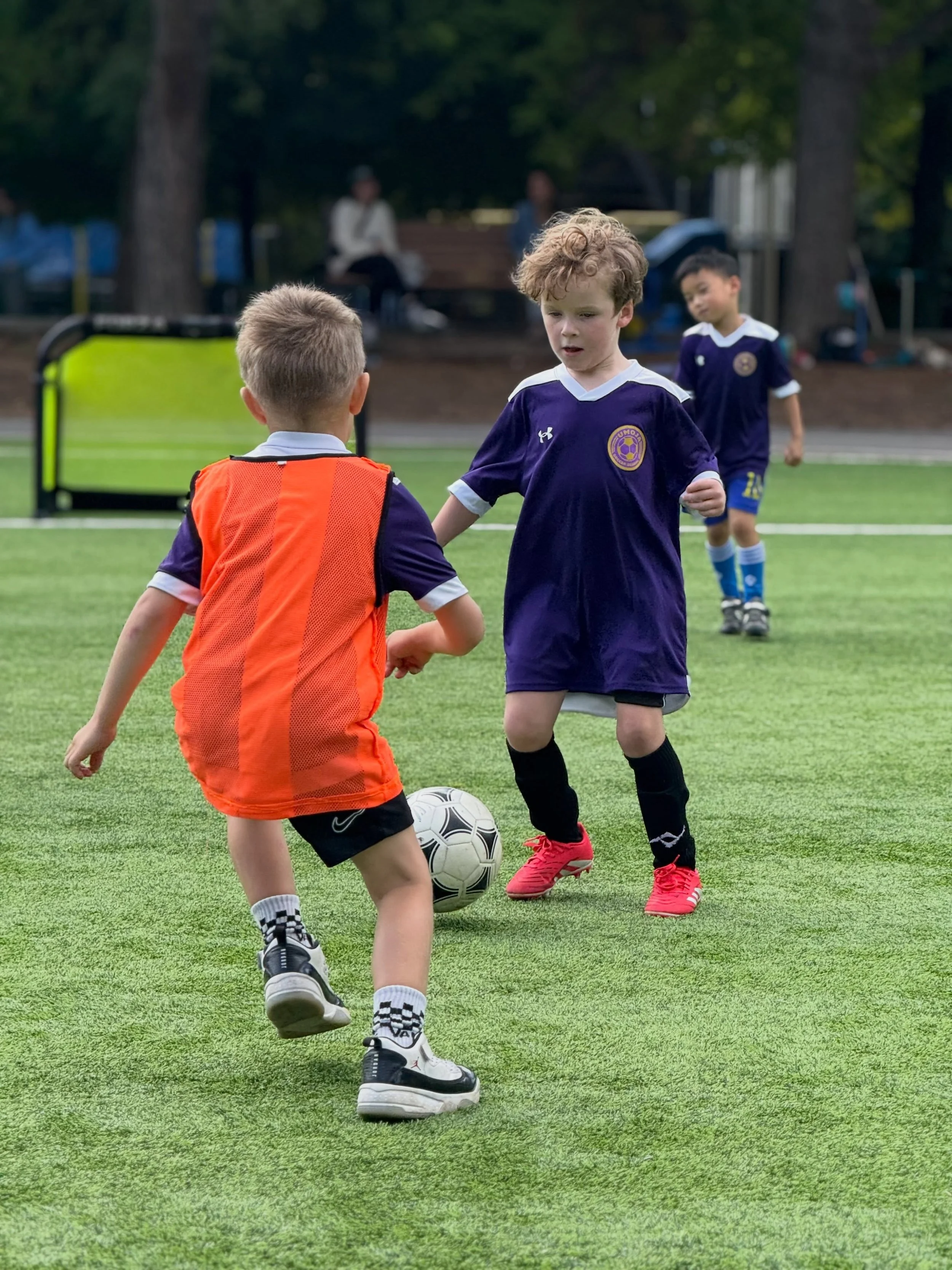 Building confidence, creativity and a love for the game. ⚽️💜

It all starts here.

INSPIRE &bull; TRAIN &bull; PLAY