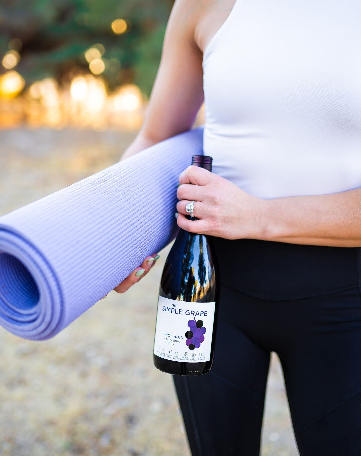 Saturdays call for a Simple Grape &quot;stretch and sip&quot; at the park 🧘.