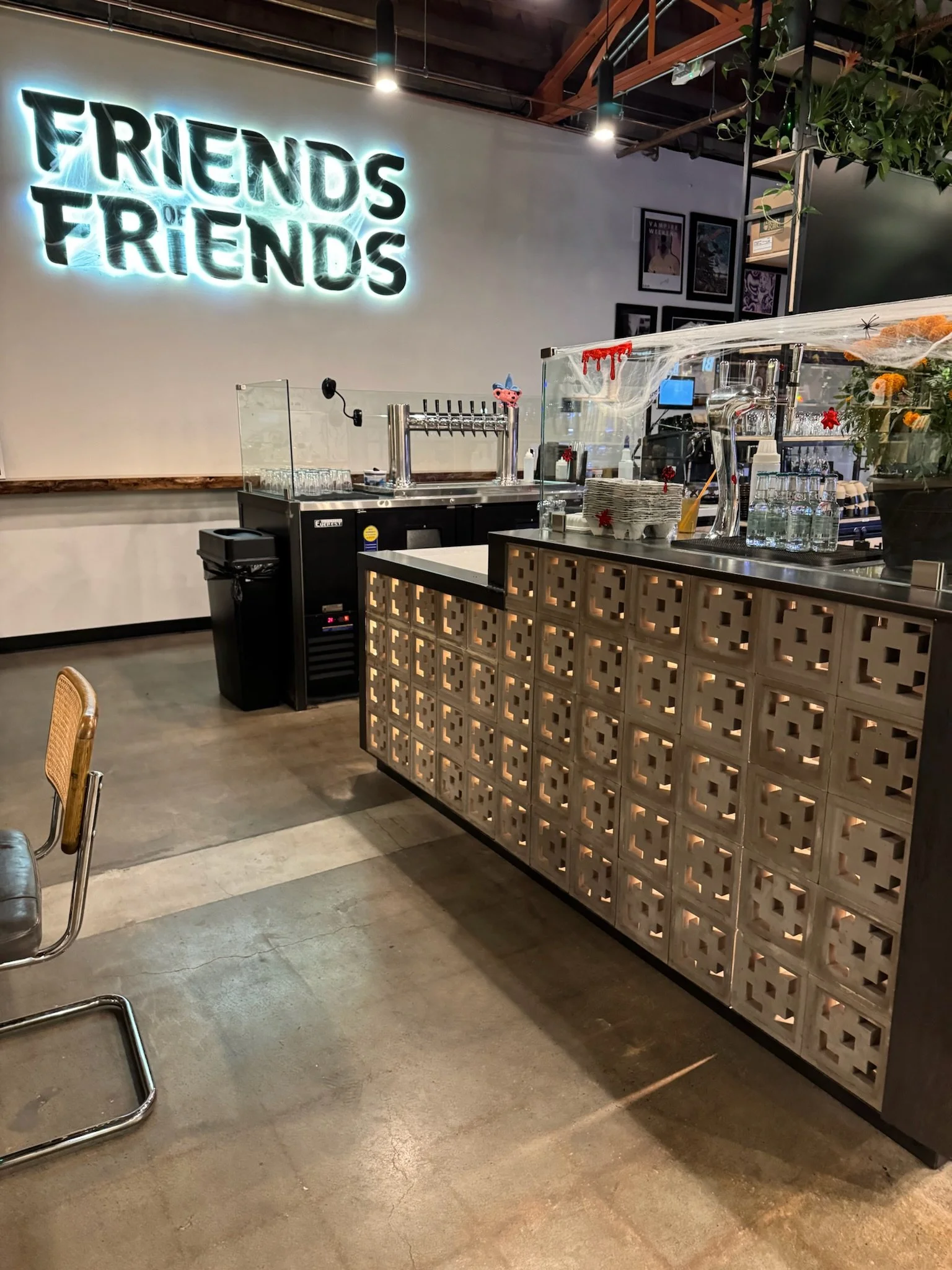 Friends of Friends / Wavy - North Park