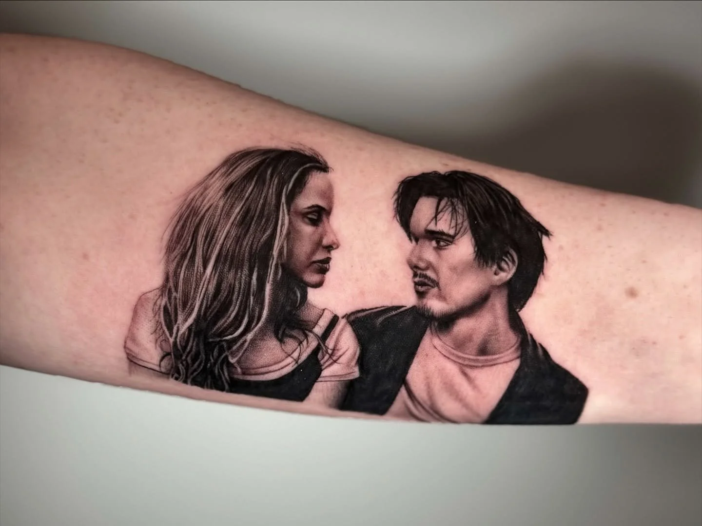 A scene from “Before Sunrise” I got to do on a returning client. I would love to do more of these mini movie scenes! Dm me with your favorite movie and let’s make it happen!
•
•
•
#tattoo #tattoos #ink #inked #blackan
