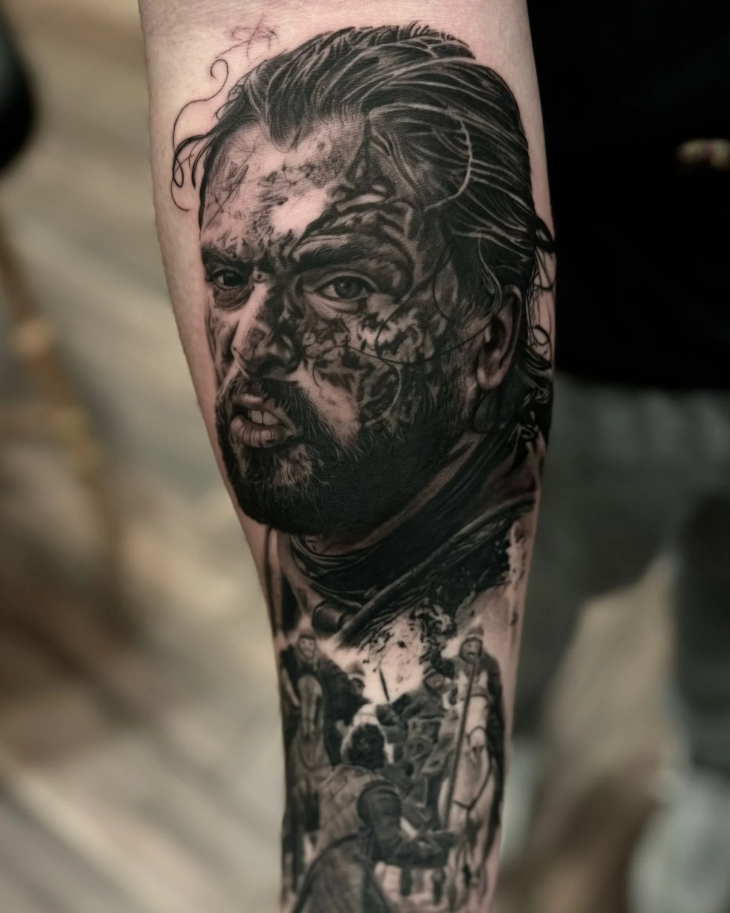 Had a lot of fun doing this Jon Snow portrait. Took 12 hours over two sessions. Who’s your favorite GOT character?
•
•
•
@gameofthrones @hbo #gameofthrones #jonsnow #kitharrington #battleofthebastards #tattoo #tattoos #ink #inked