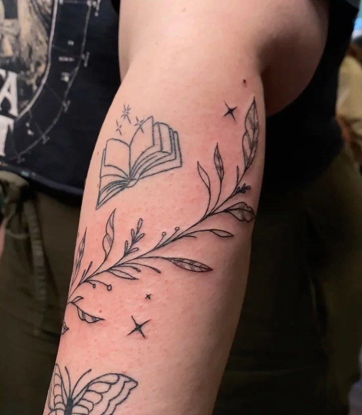 Here are a few recent pieces I’ve done—if you’ve got a  design you’ve been thinking about, I’d love to make it happen!
I’ve got availability here at Liquid Chaos, feel free to reach out for bookings or design inqu