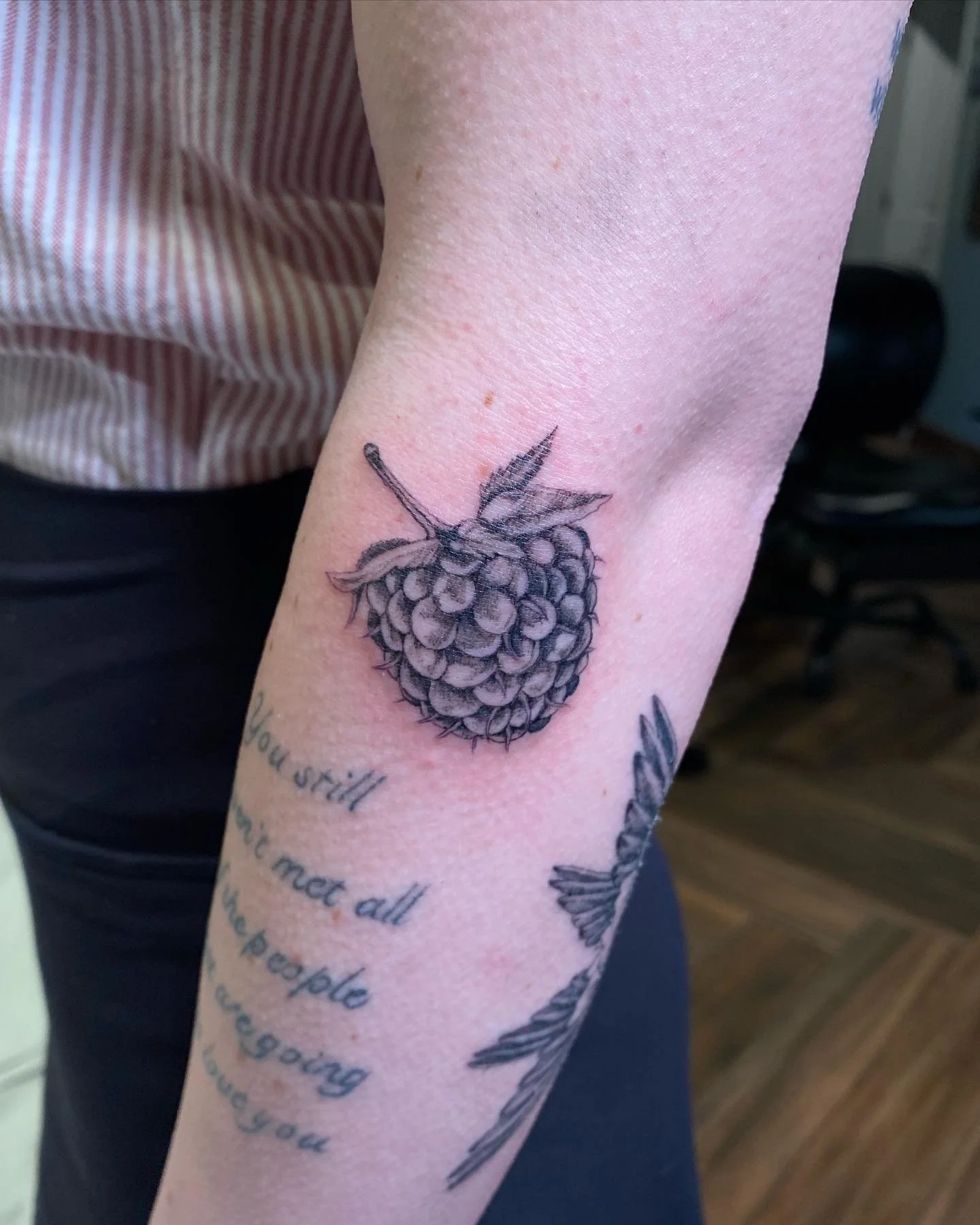 Blackberry and Strawberry I got to do from the other day! 🍓🍓Thinking of your next small tattoo? Hmu with your ideas! 
#tattooshop #tattooartist #tatt #ink #blackandgreytattoo #inked #fruit #strawberry #blackberry #art #artist