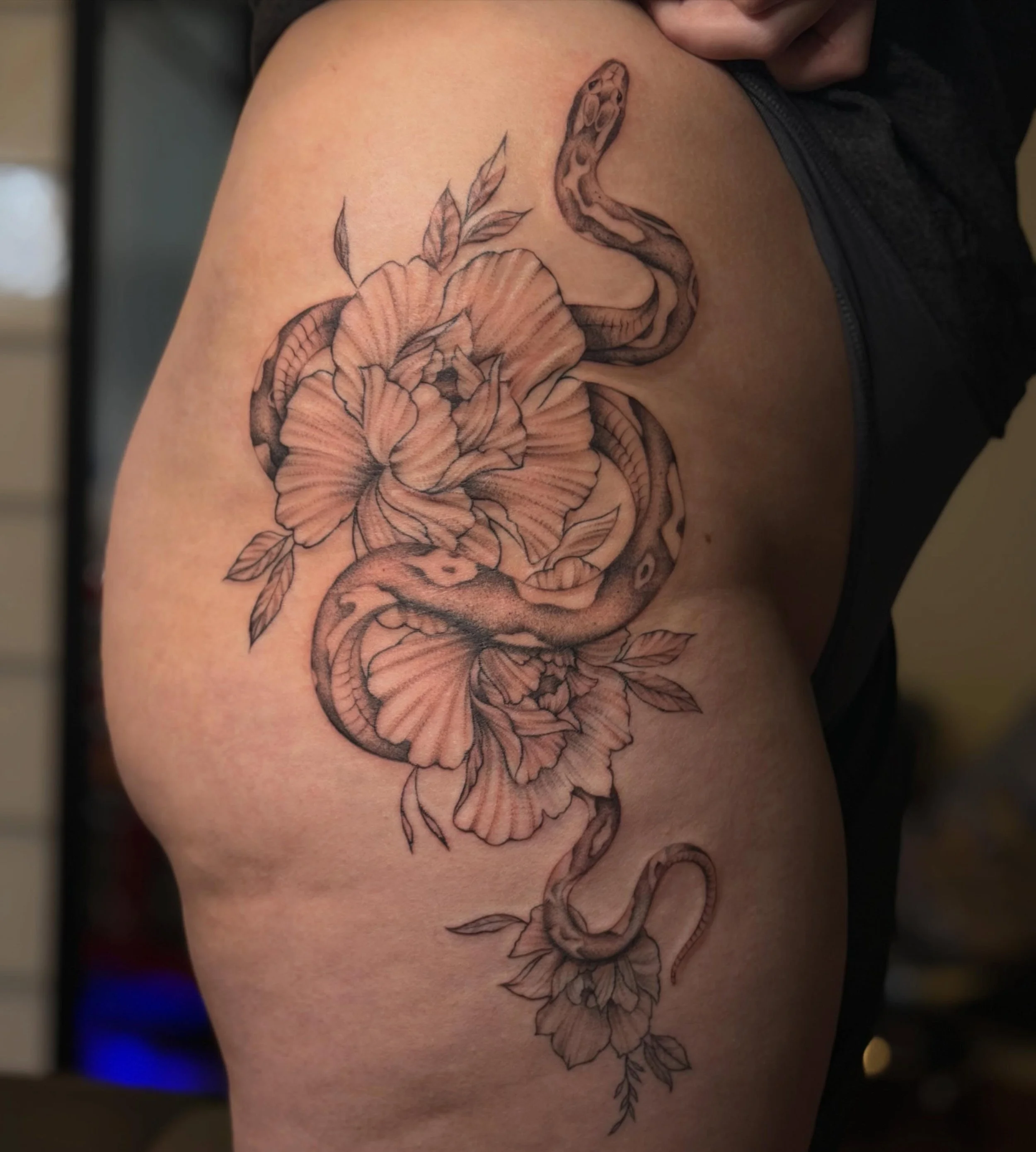 Got to finish these two projects!! Had so much fun with them!!! I have a couple of spots left in June I&rsquo;d love to fill! Message me with your tattoo ideas!! #tattoo #tattooideas #tattooed #tattooshop #inked
