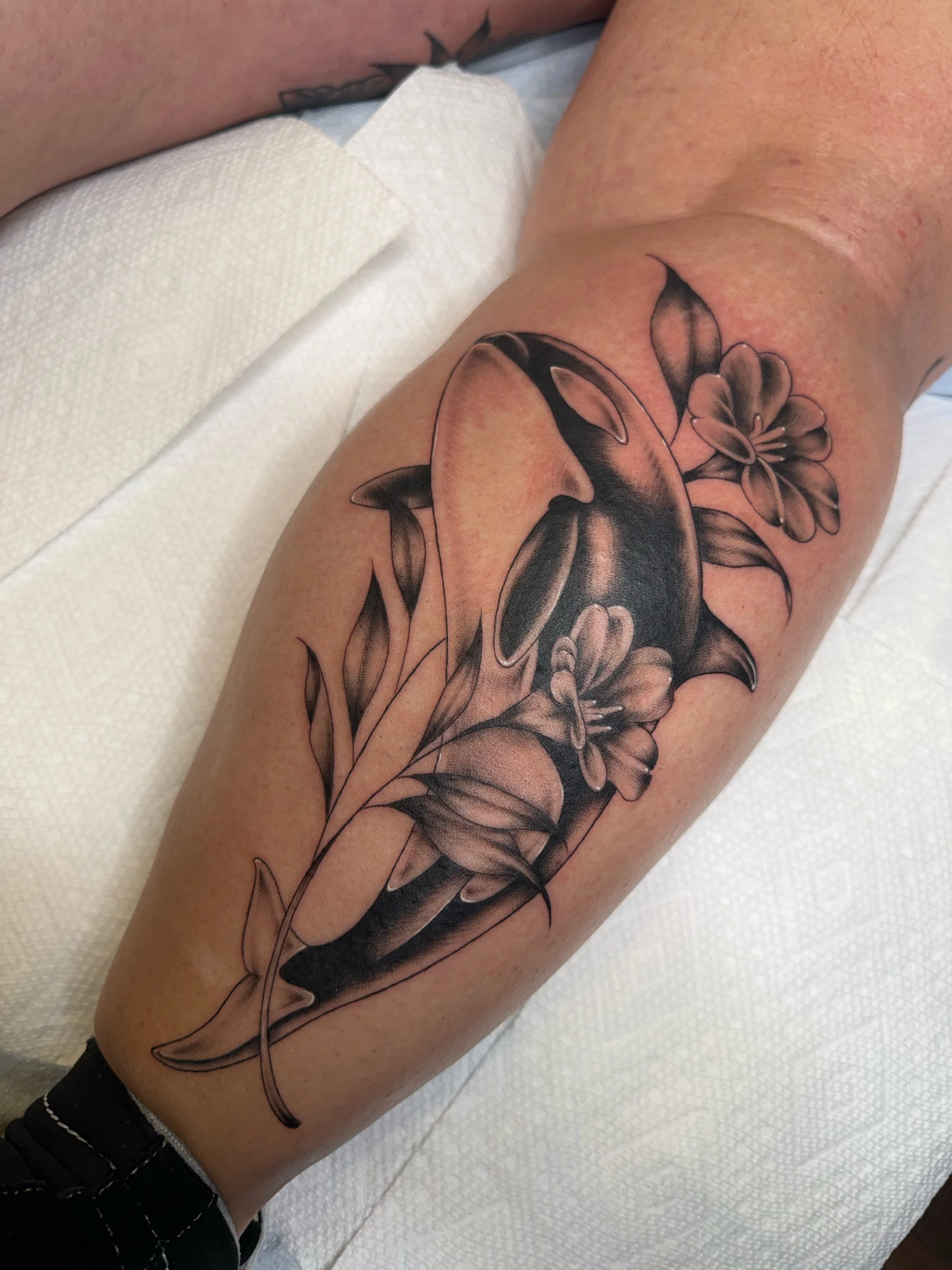 &bull; @inkedbykz &bull;
Has availability for walk-in tattoos until 5:30pm!

We also have walk-in piercing availability until 5:30!

Shop Info / Appointments
734-479-2420 &bull; liquidchaostattoos.com
&mdash; &mdash;

#tattoostudio #tattoo #tattoos #