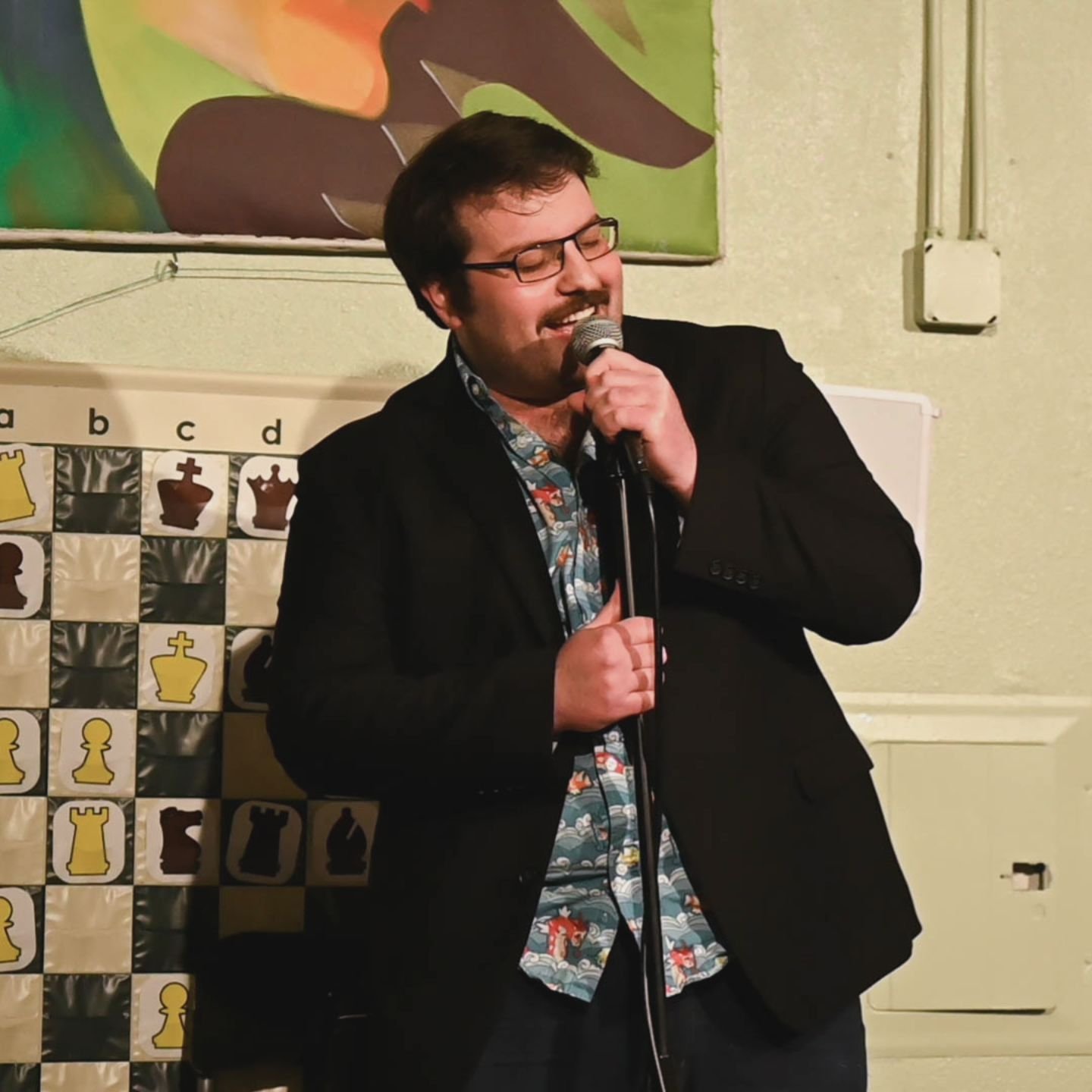 Thank you to everyone who came out to my first comedy headliner set. Seeing so many familiar faces made this show the highlight of my year.
It was nerve-wracking but so satisfying debuting a brand new act, and I can't wait to work on it more and do i