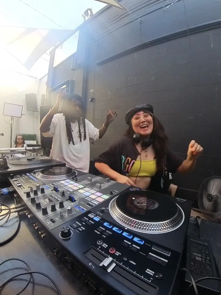 GOOD TIMES!!! Don&rsquo;t miss your LAST CHANCE to party before the holidays ❄️🍾 Legendary DJ sets everytime! Steady making memories this Sunday @melrosehouse.la 3pm doors #clubrealones #losangelesdayparty