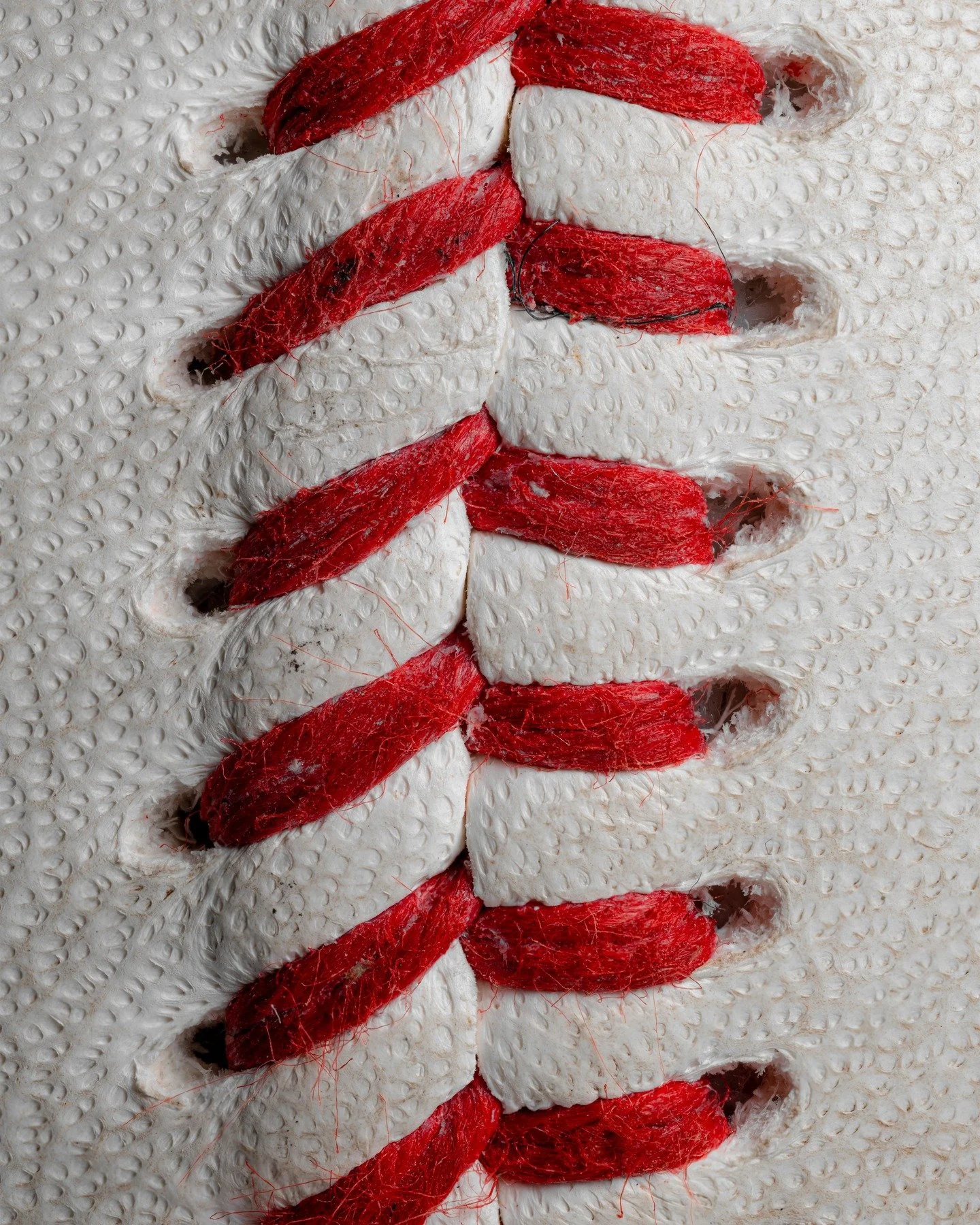 26 photo stack of a baseball seam
-
#macrophotography #macro #baseball