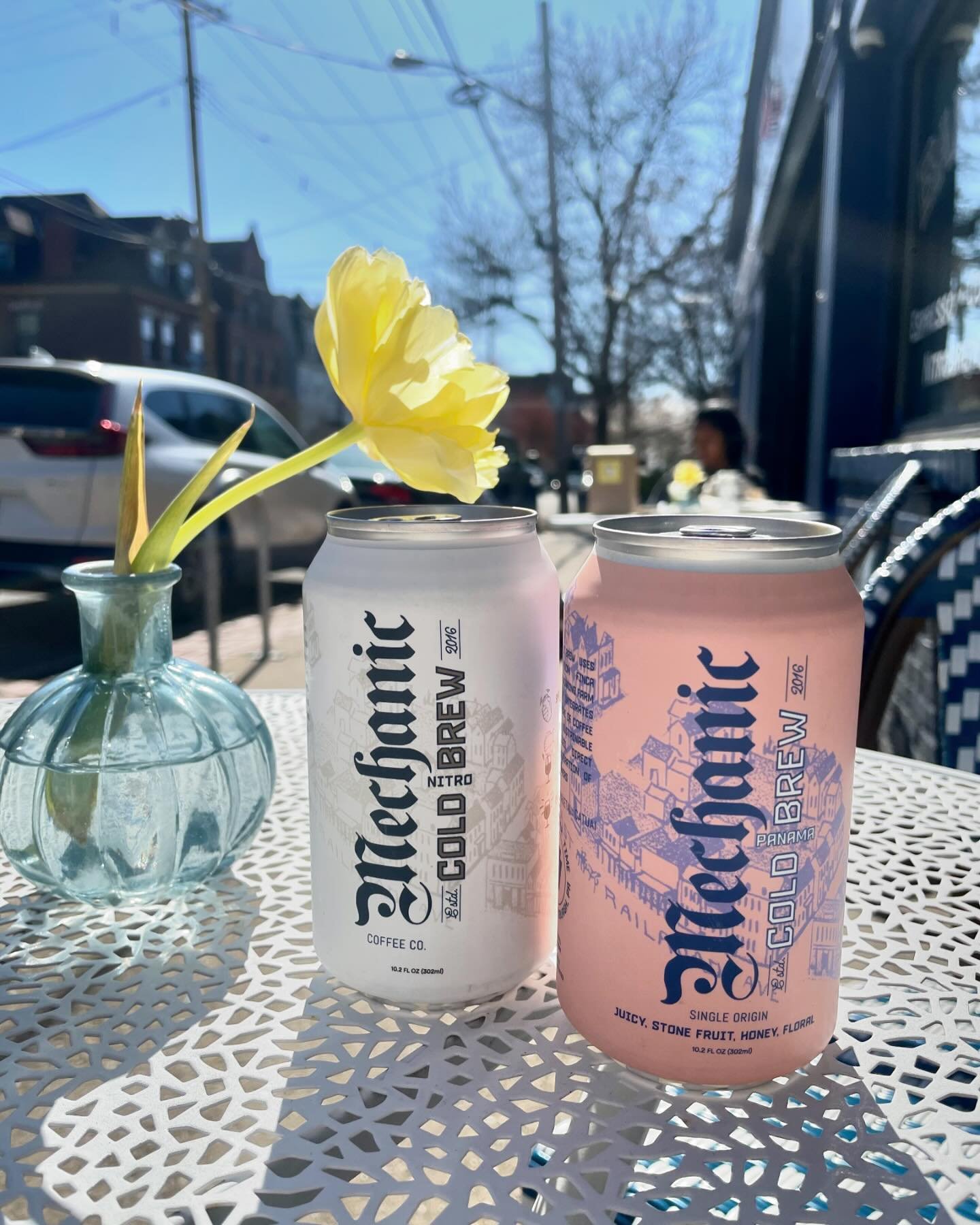 Enjoy this beautiful day at one of our outdoor tables with an icy cold @mechanic__coffee canned cold brew ☀️ 

#coldbrew #shadysideeats #pittsburghfoodie #pghbakery #pittsburghcoffee #supportlocal #shadysidecafe #pittsburghbrunch #pghcafe #localflavo