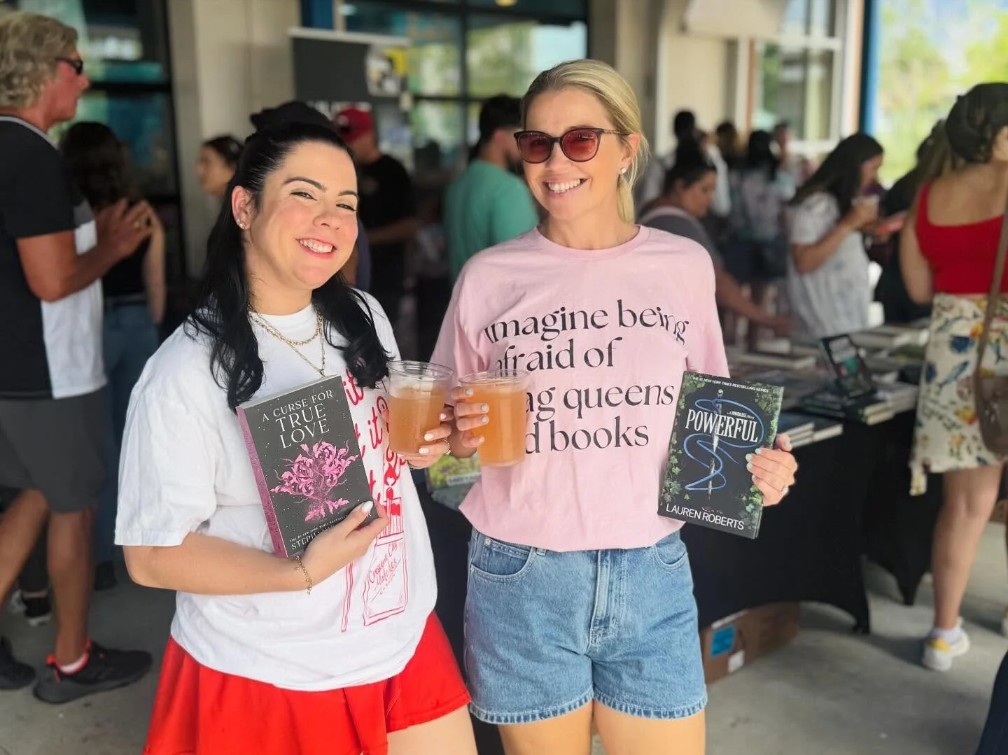 White Rose Book Shop is back for a SPOOKY BOOZY BOOK FAIR! 👻📚

🎃 5 authors
🎃 3 bookish crafts
🎃 4 trivia rounds
🎃 FREE to attend
🎃 And of course&mdash;the bar&rsquo;s open!

Join us TOMORROW 11AM&ndash;3PM! 🍻