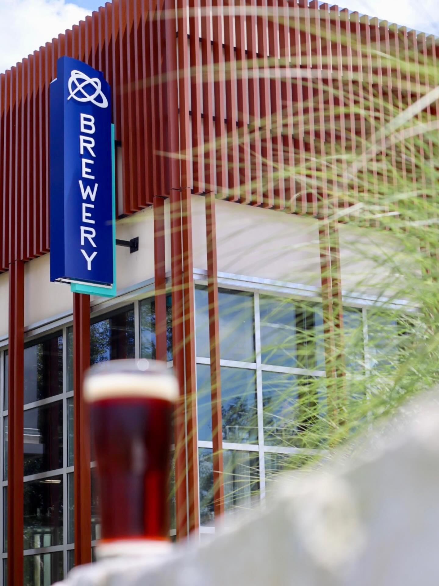 Fall weather is finally rolling in &mdash; and you know what that means&hellip; prime time patio pints! 🍺🍂

We&rsquo;ll be CLOSING EARLY tonight at 5PM for a private event, but we&rsquo;re back to normal hours tomorrow!

🎃 FRIDAY: Halloween Party 