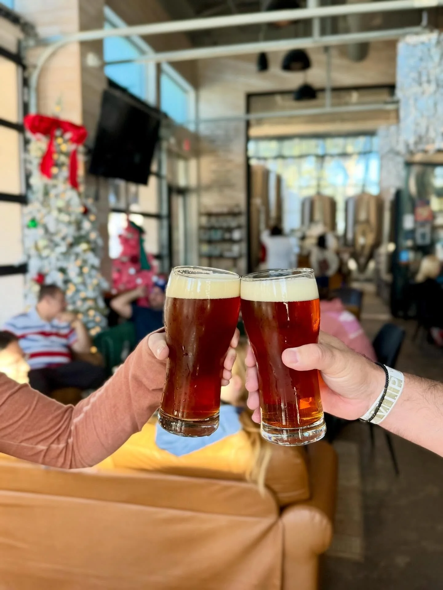 Introducing 𝗙𝗥𝗢𝗠 𝗔𝗙𝗔𝗥, our newest Extra Special Bitter (5.8%) 🔥

From Afar is our most recent go at a beloved English classic with notes of toffee, caramel, and toasted nuts. Smooth, well balanced, with a pleasant bitterness and plenty of nu