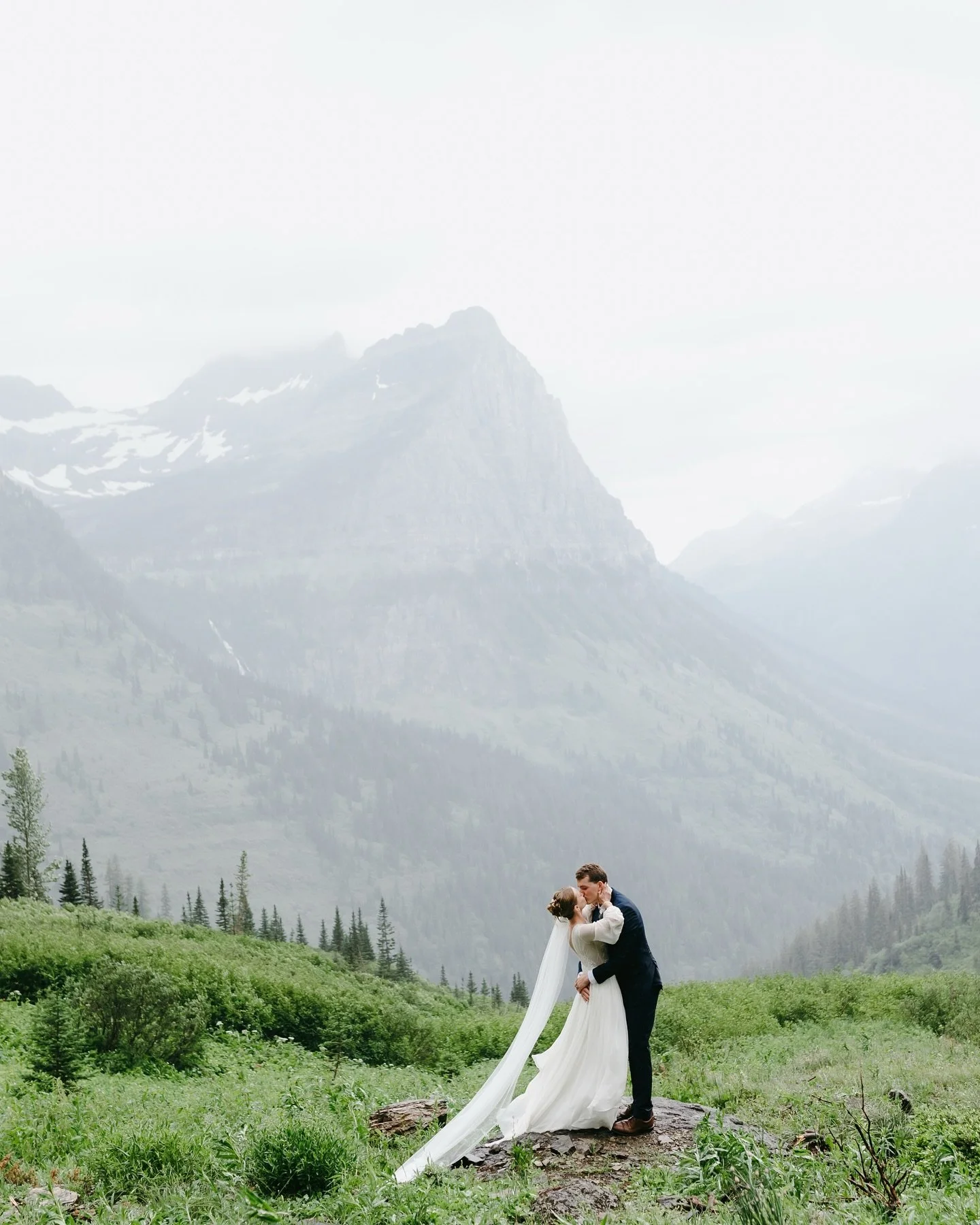 Allie & Seth in Glacier National Park!!! ποΈπ¦οΈπ²
It was a dream come true to photograph not just any wedding in the mountains, but my childhood bestie’s wedding. Allie & I grew up together, constantly playing at each other’s hou