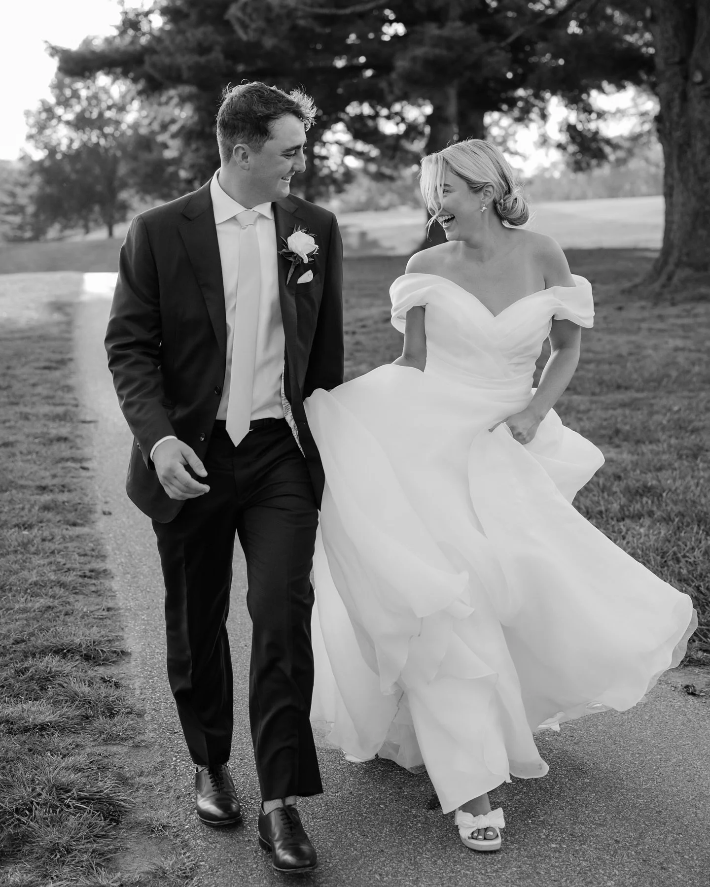 Erin &amp; Trevor&rsquo;s wedding was simply perfect. Their tears during private vows had me in tears too, their celebrations with friends and family were a joy to watch, and the inside of Trevor&rsquo;s jacket was lined with notes that Erin has give