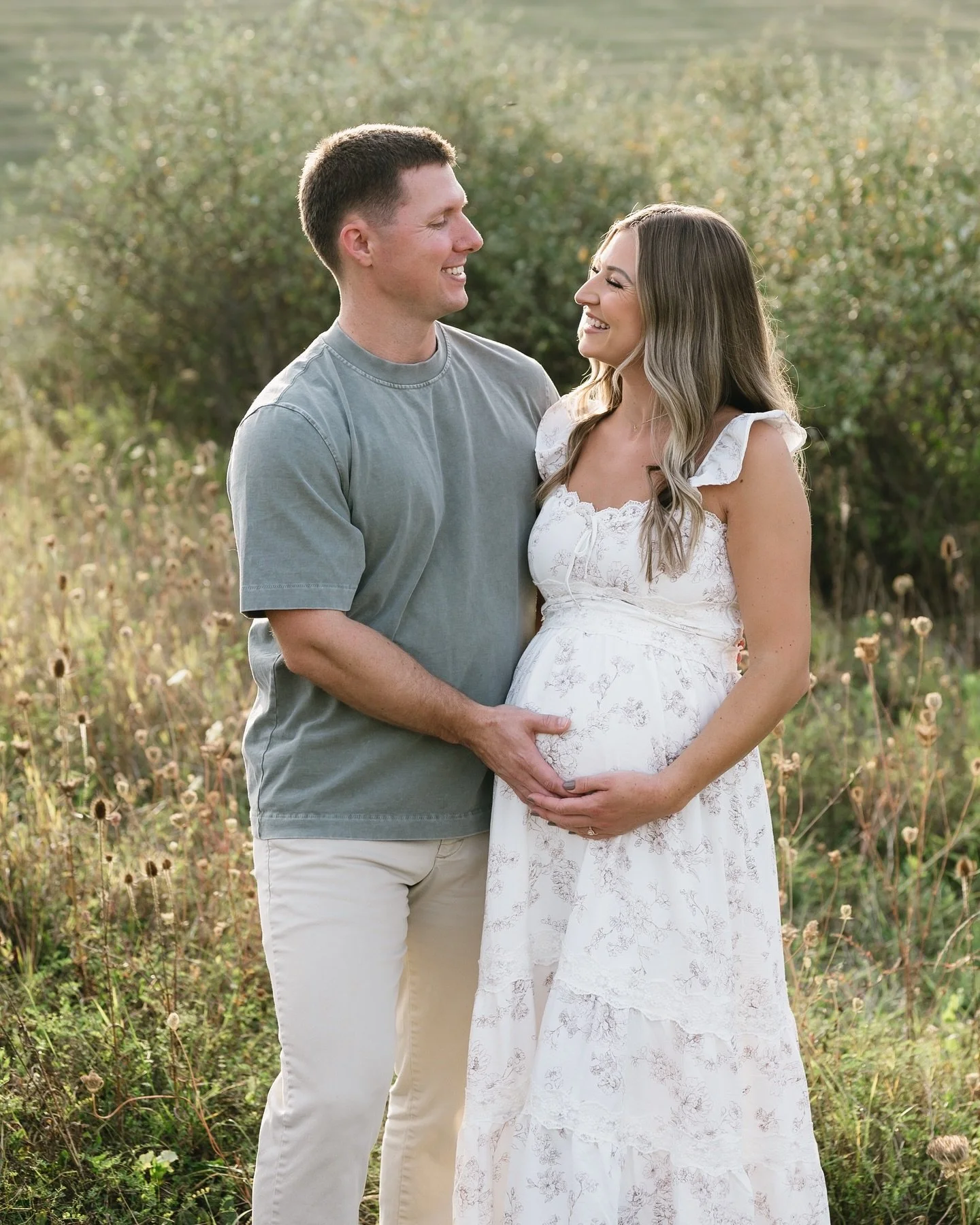 I just did newborn photos with one of my fav couples, so I wanted to share their maternity photos from a couple months ago!! Jordyn &amp; Kyle - thanks for sticking with me through all of your milestones! It&rsquo;s been so special to do your engagem