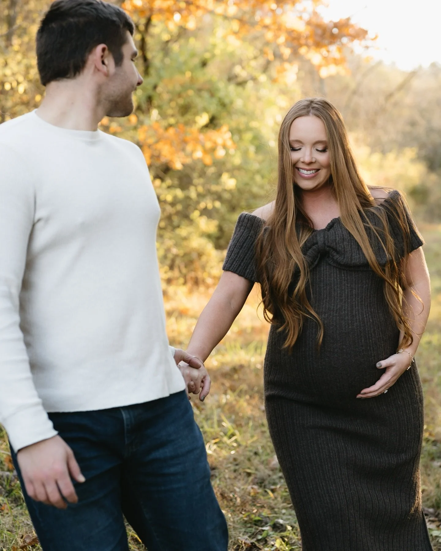 maternity photos for my sweet friend @ewellsphotography who welcomed a precious bb boy last month 🥹 so happy for you guys!!! 💛